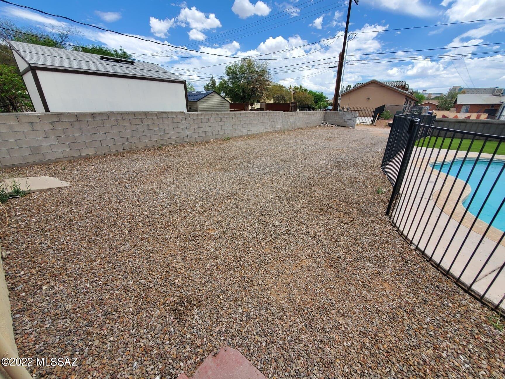 1706 E Grant Road