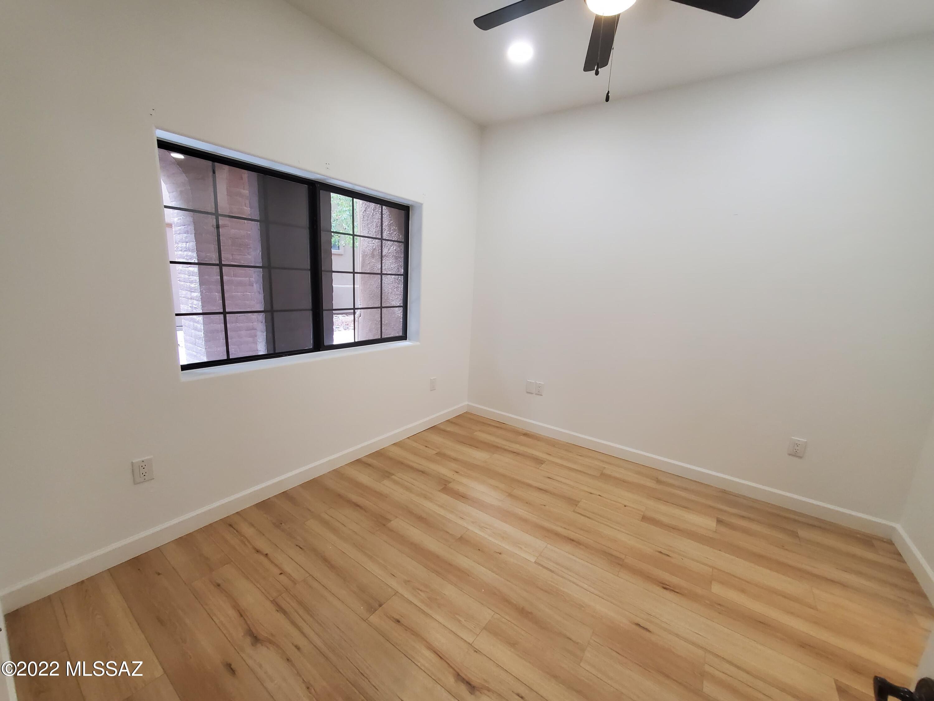 2018 E River Road Unit: 101