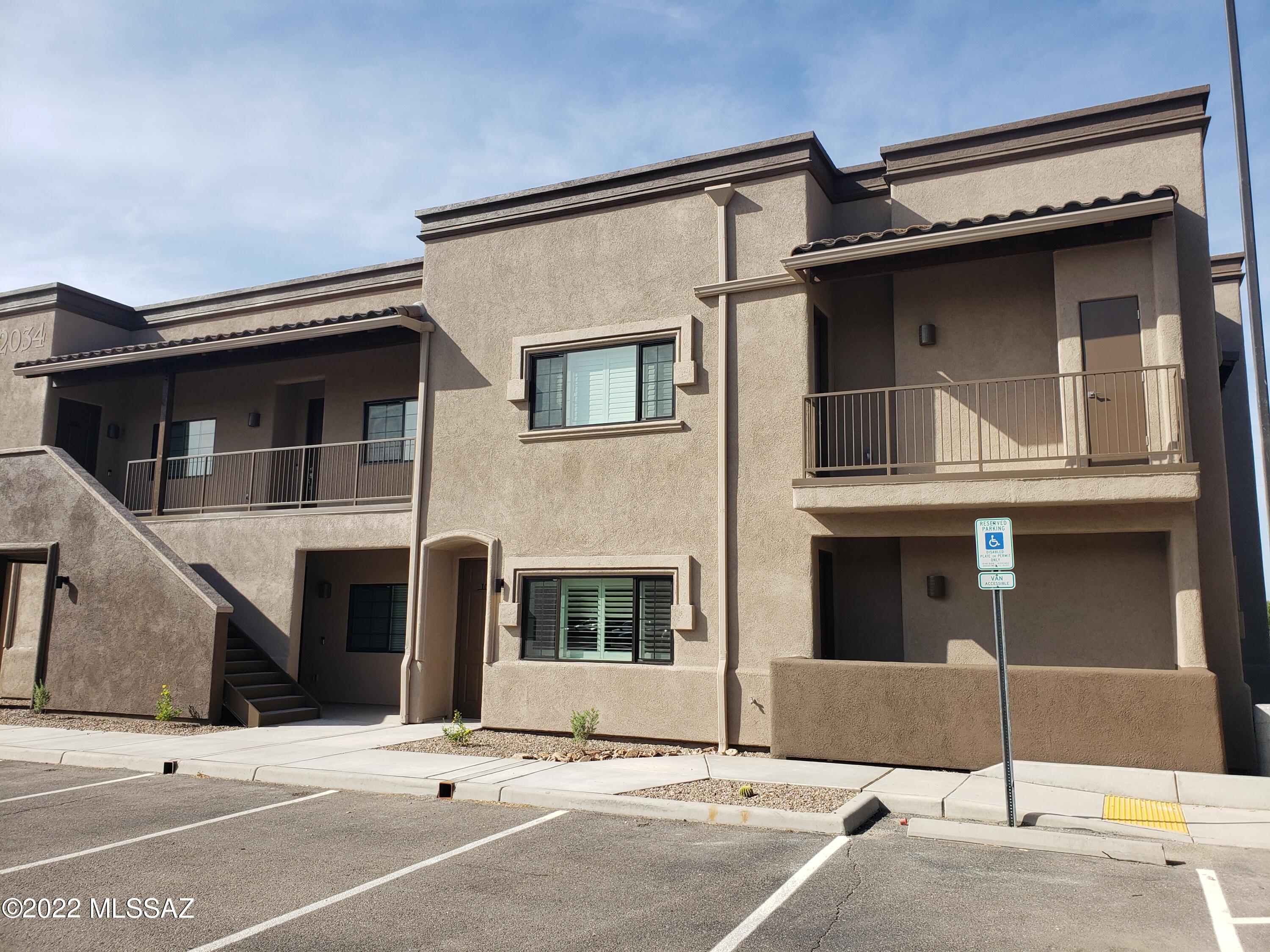 2036 E River Road Unit: 203