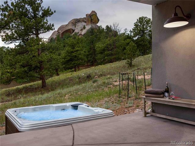 1091 Hackamore Drive