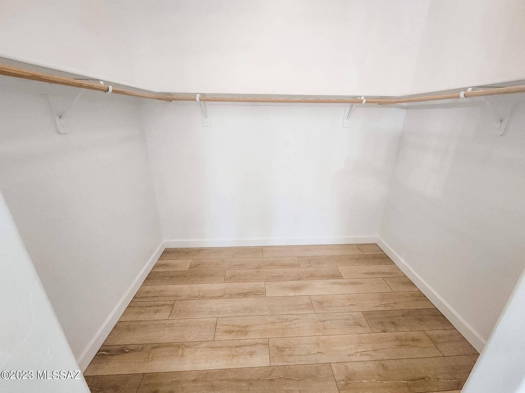 2028 E River Road Unit: 100