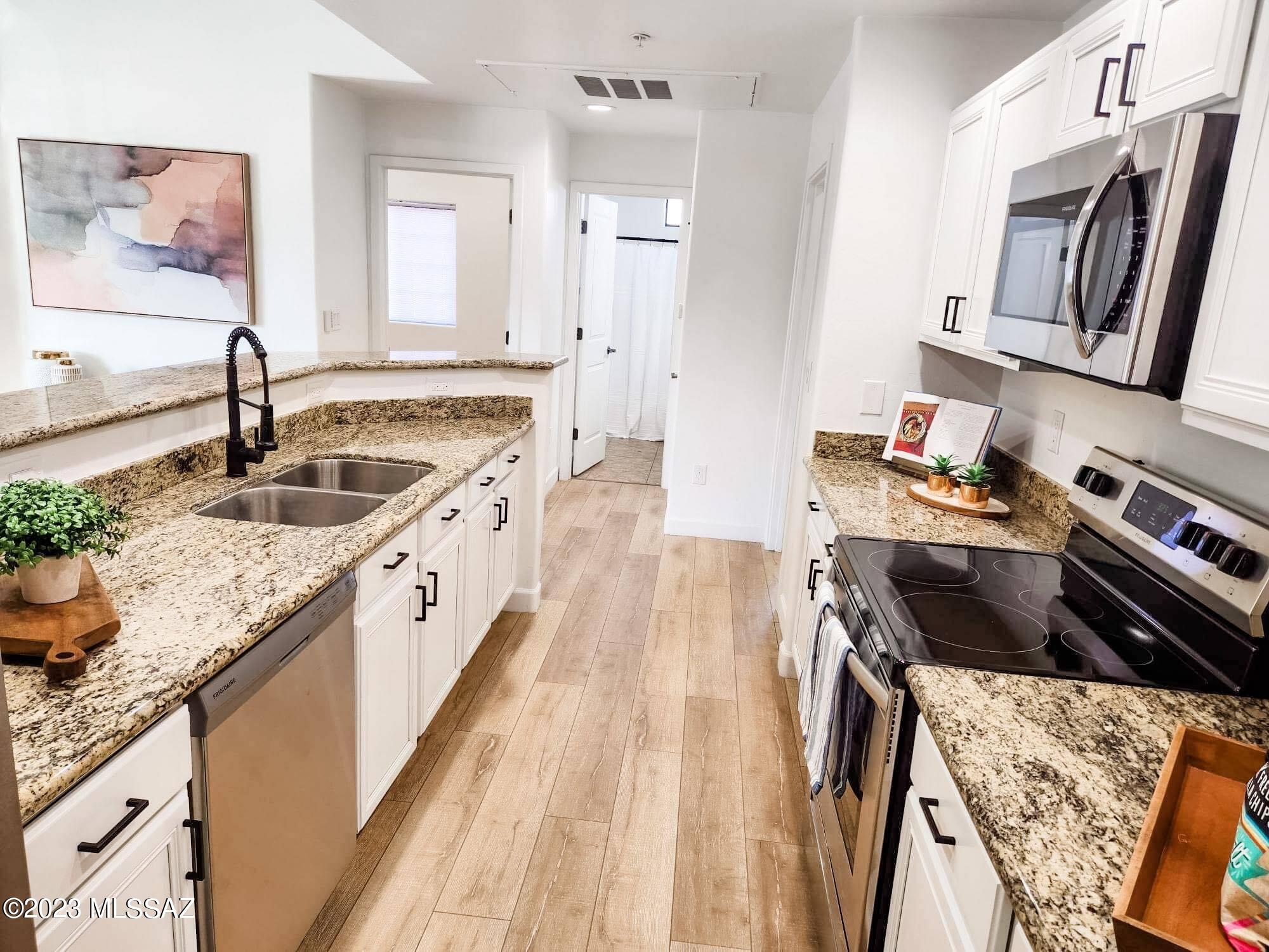 2028 E River Road Unit: 100