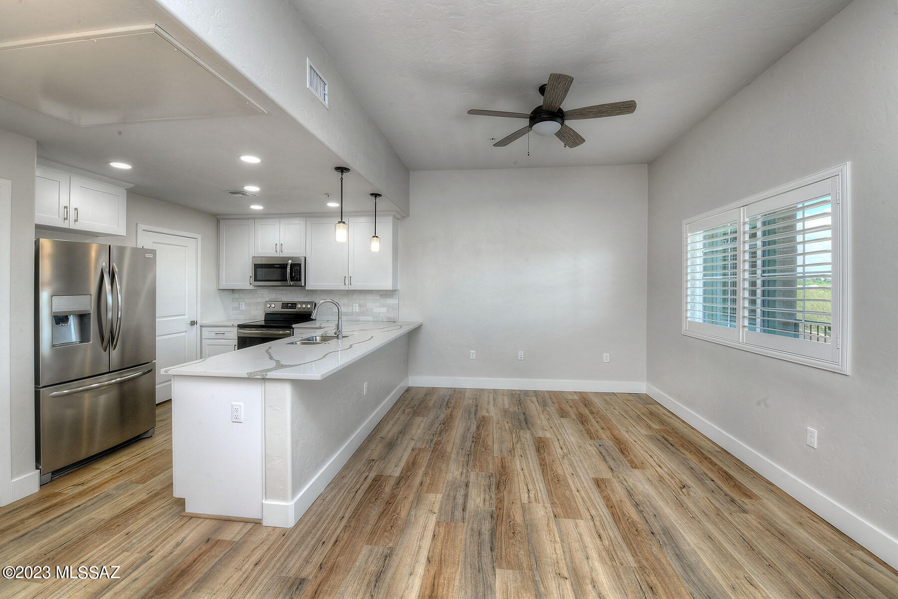 2042 E River Road Unit: 204