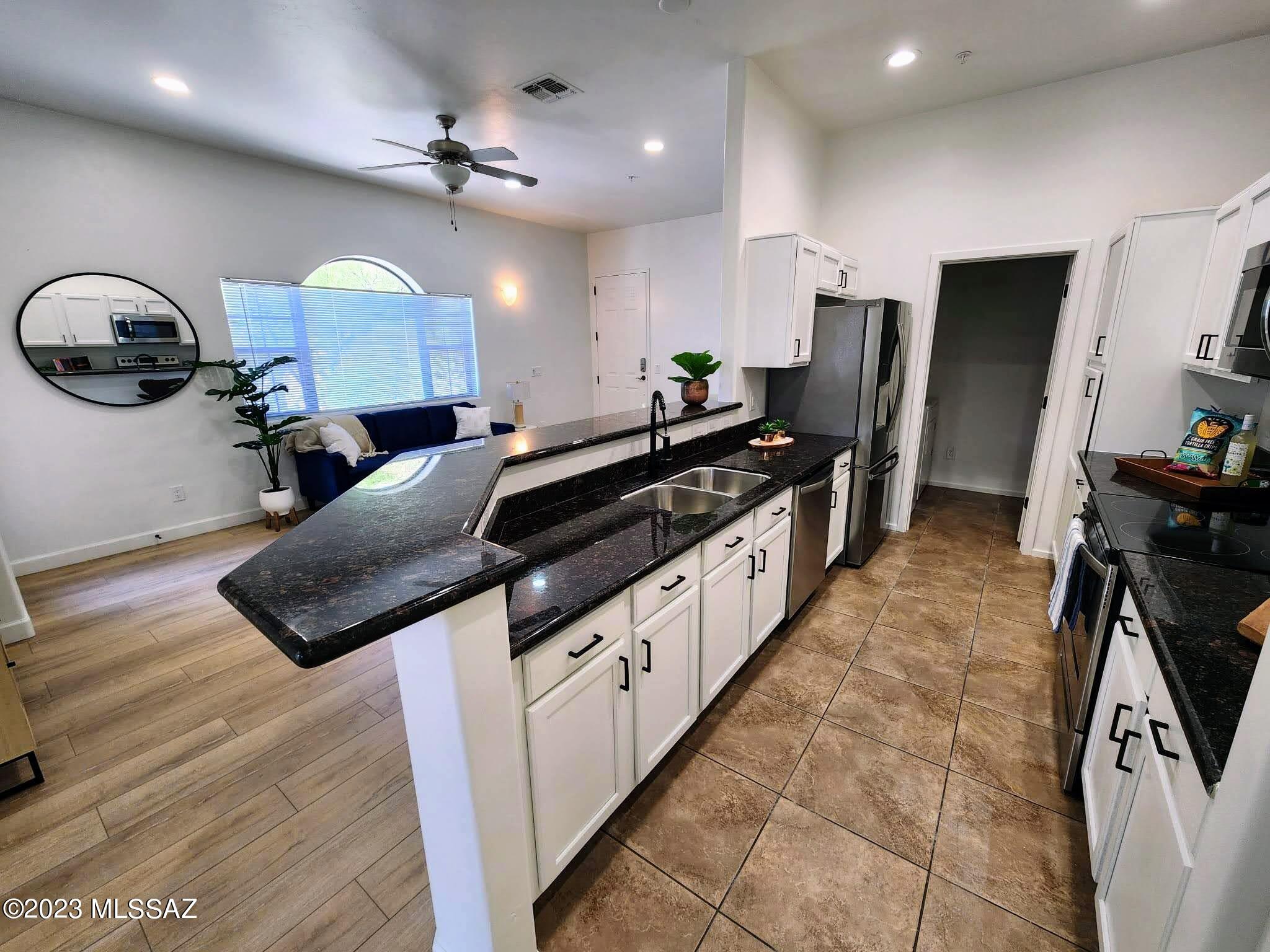2026 E River Road Unit: 202