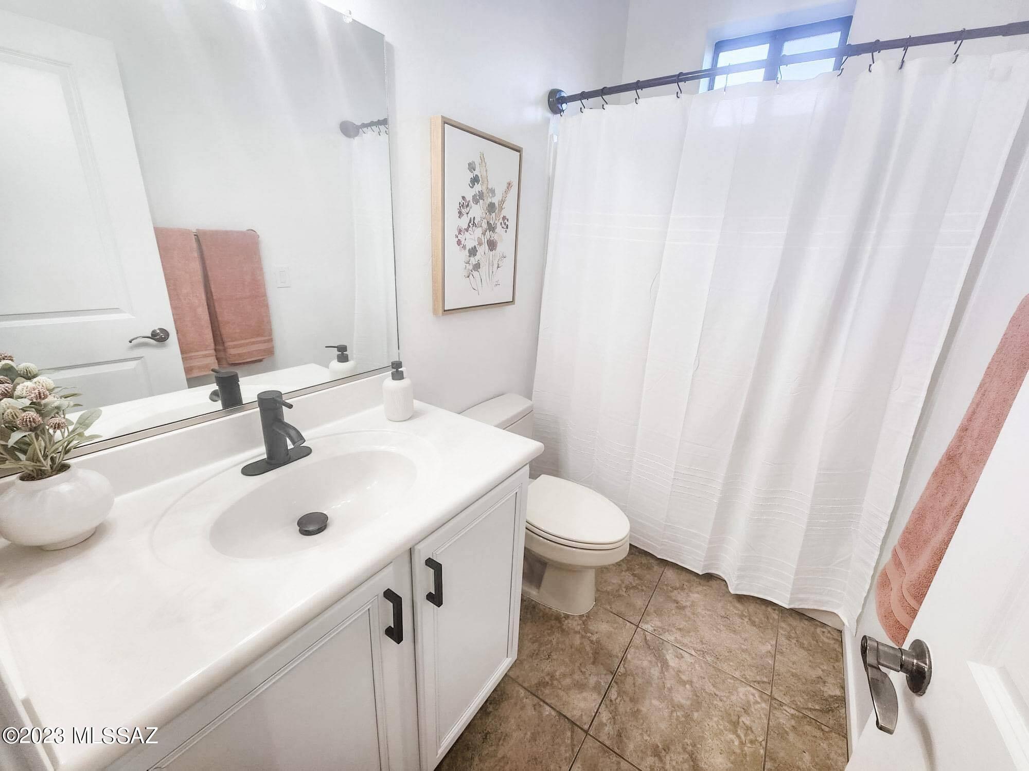 2026 E River Road Unit: 202