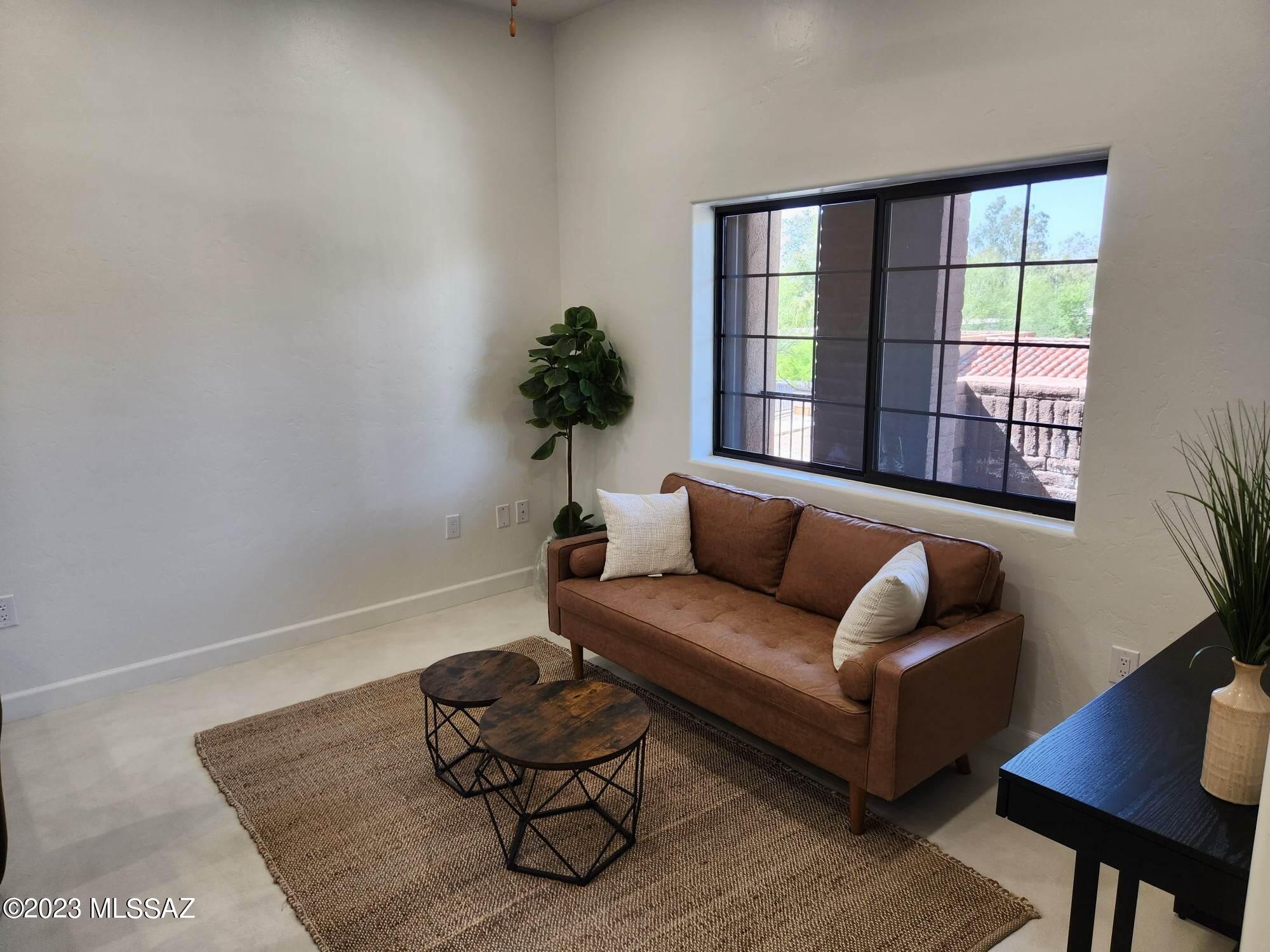 2010 E River Road Unit: 204