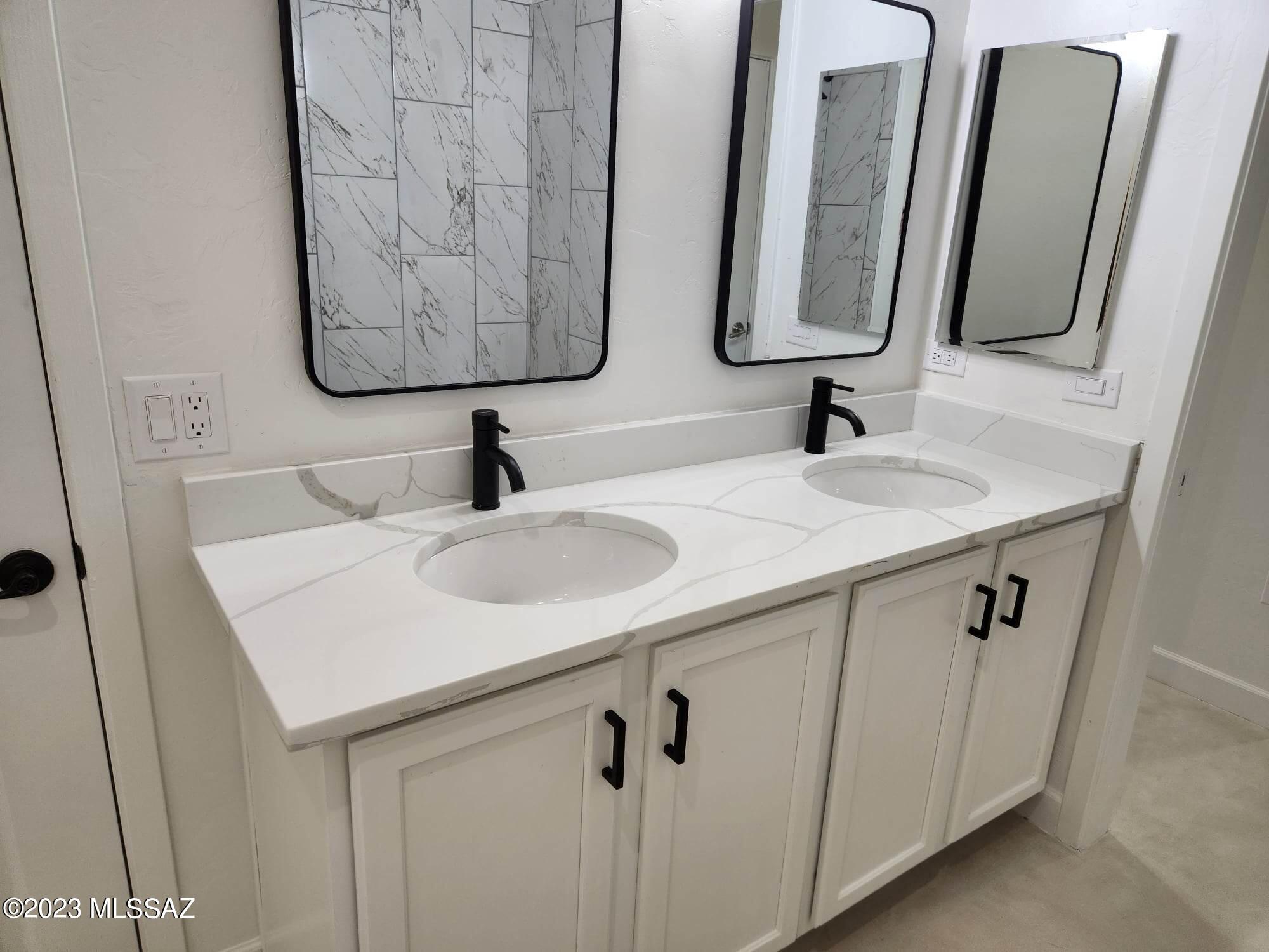 2010 E River Road Unit: 204