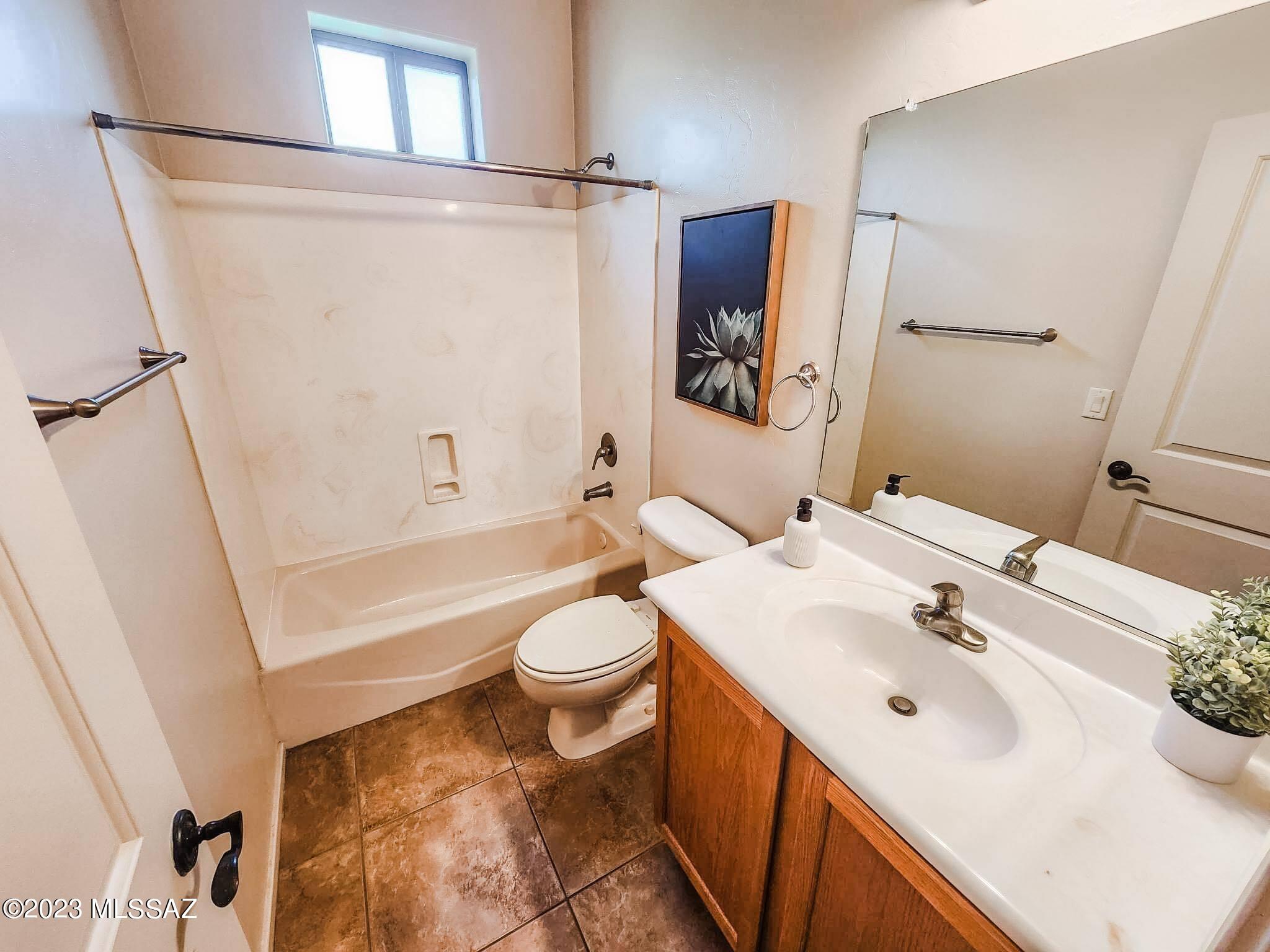 2026 E River Rd Unit: 203
