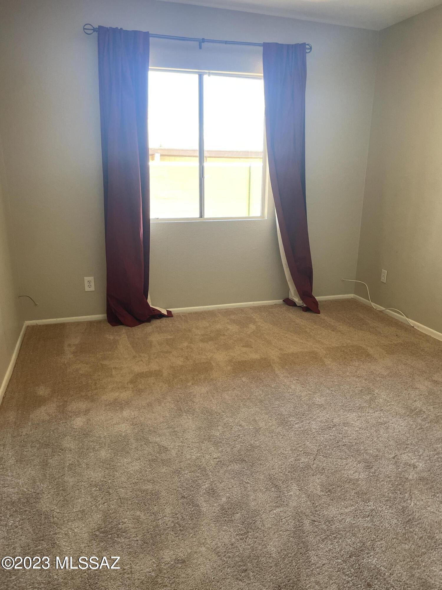 2031 N Camino Alicante
