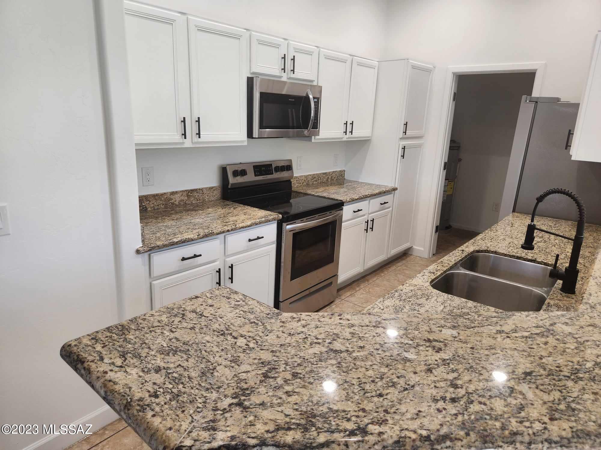 2028 E River Road Unit: 200