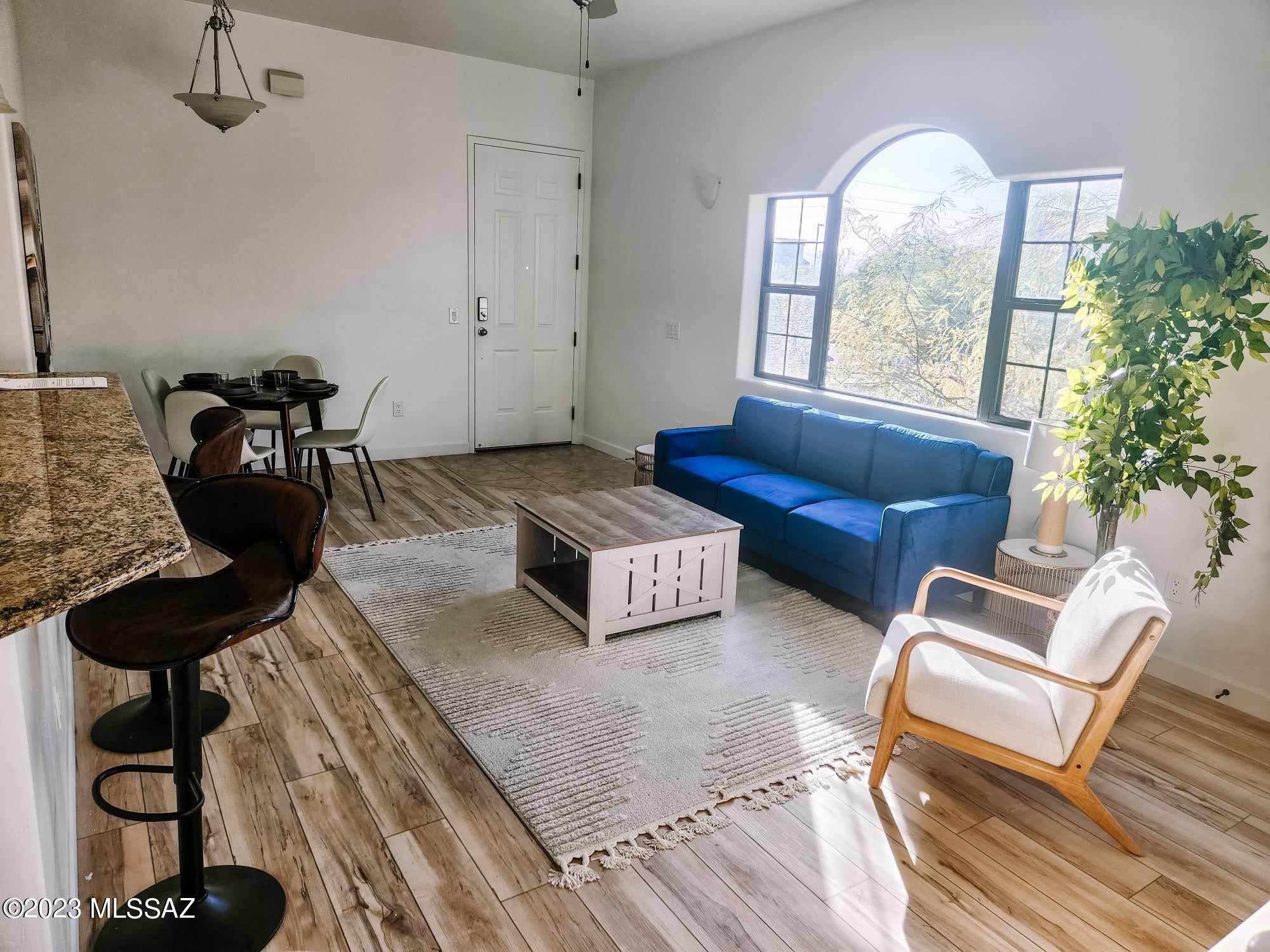 2028 E River Road Unit: 200