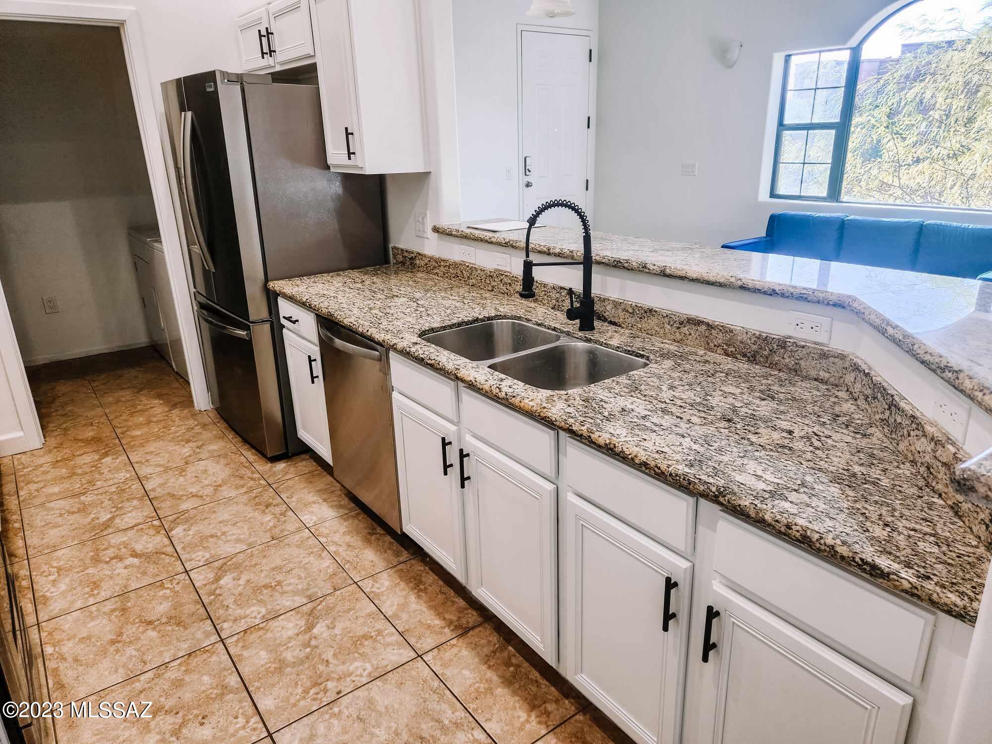 2028 E River Road Unit: 200