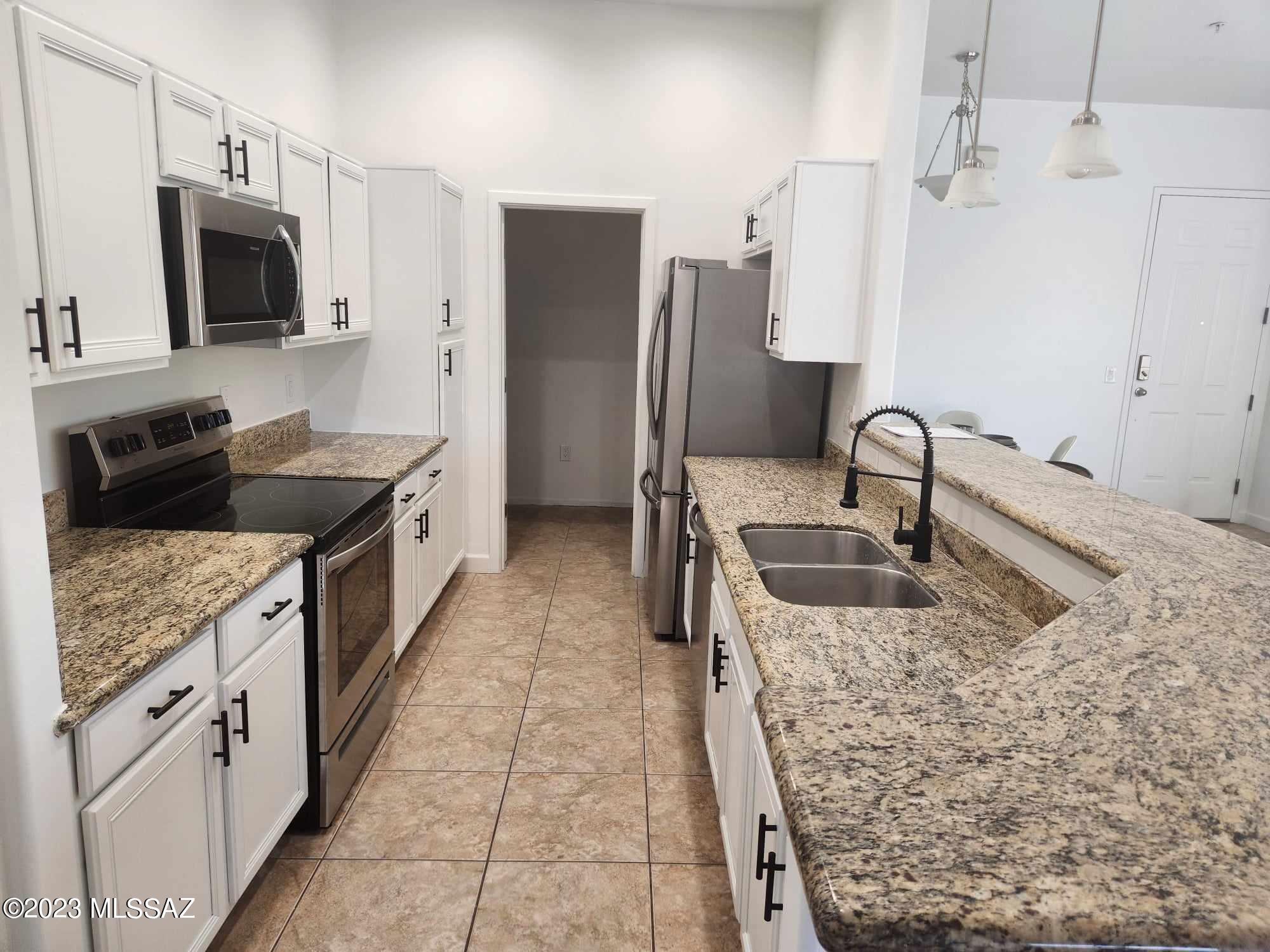 2028 E River Road Unit: 200