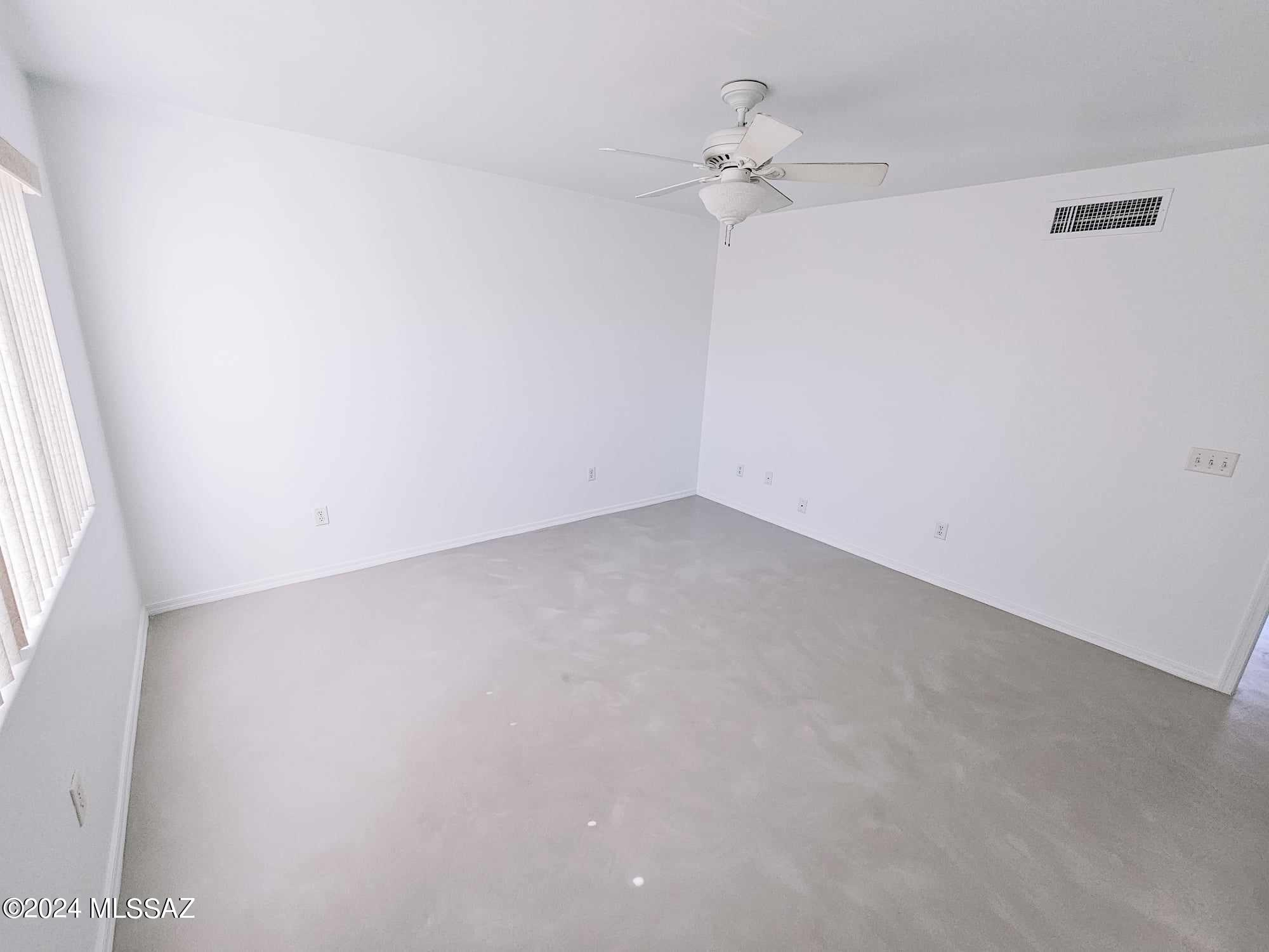 4158 N Fortune Loop