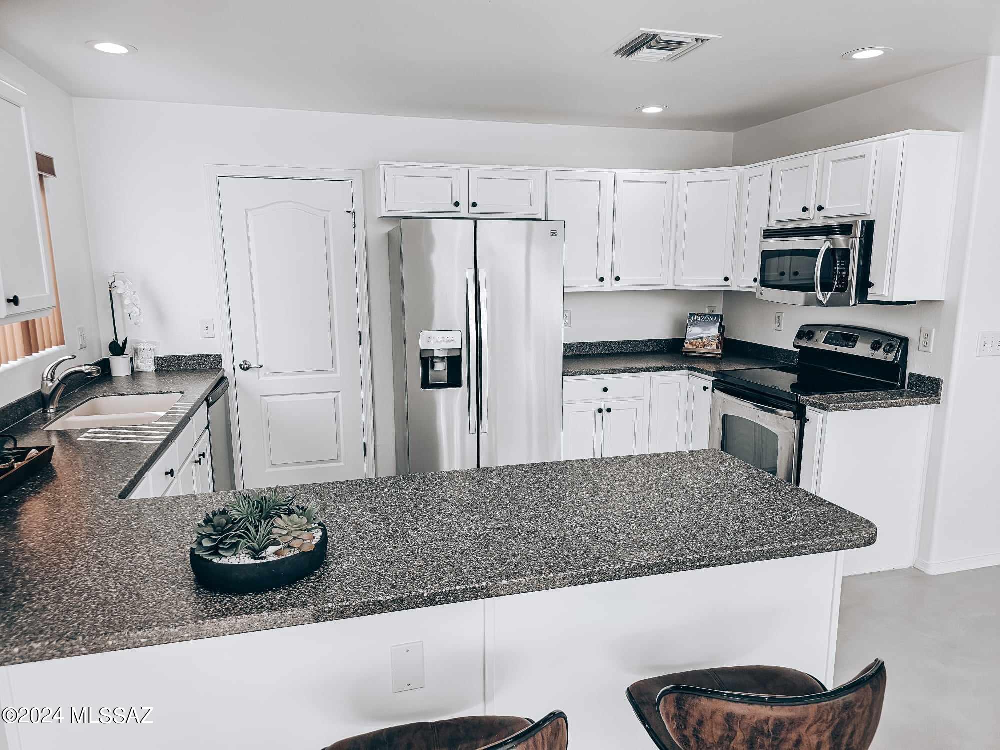 4158 N Fortune Loop