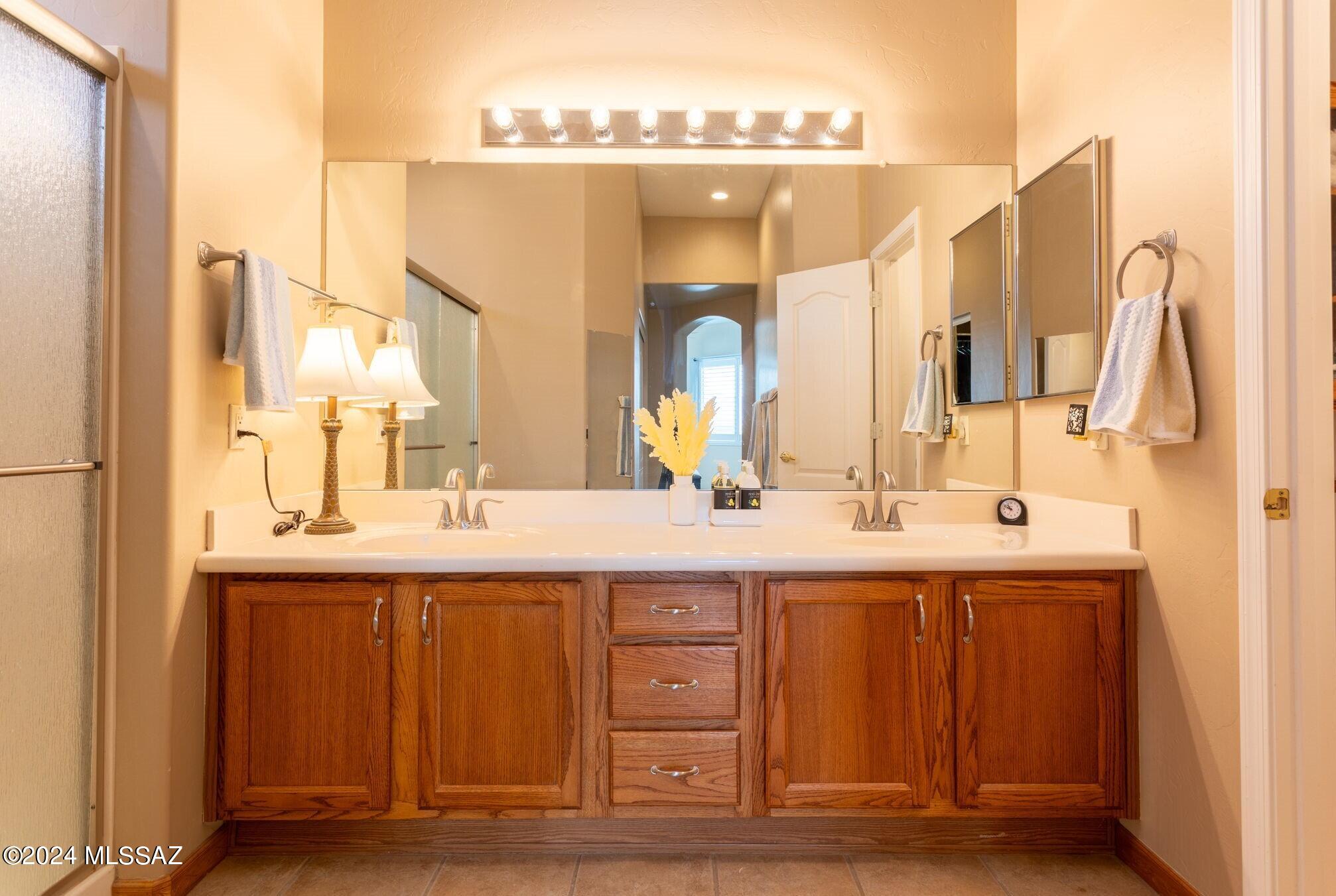 4784 W Pier Mountain Place