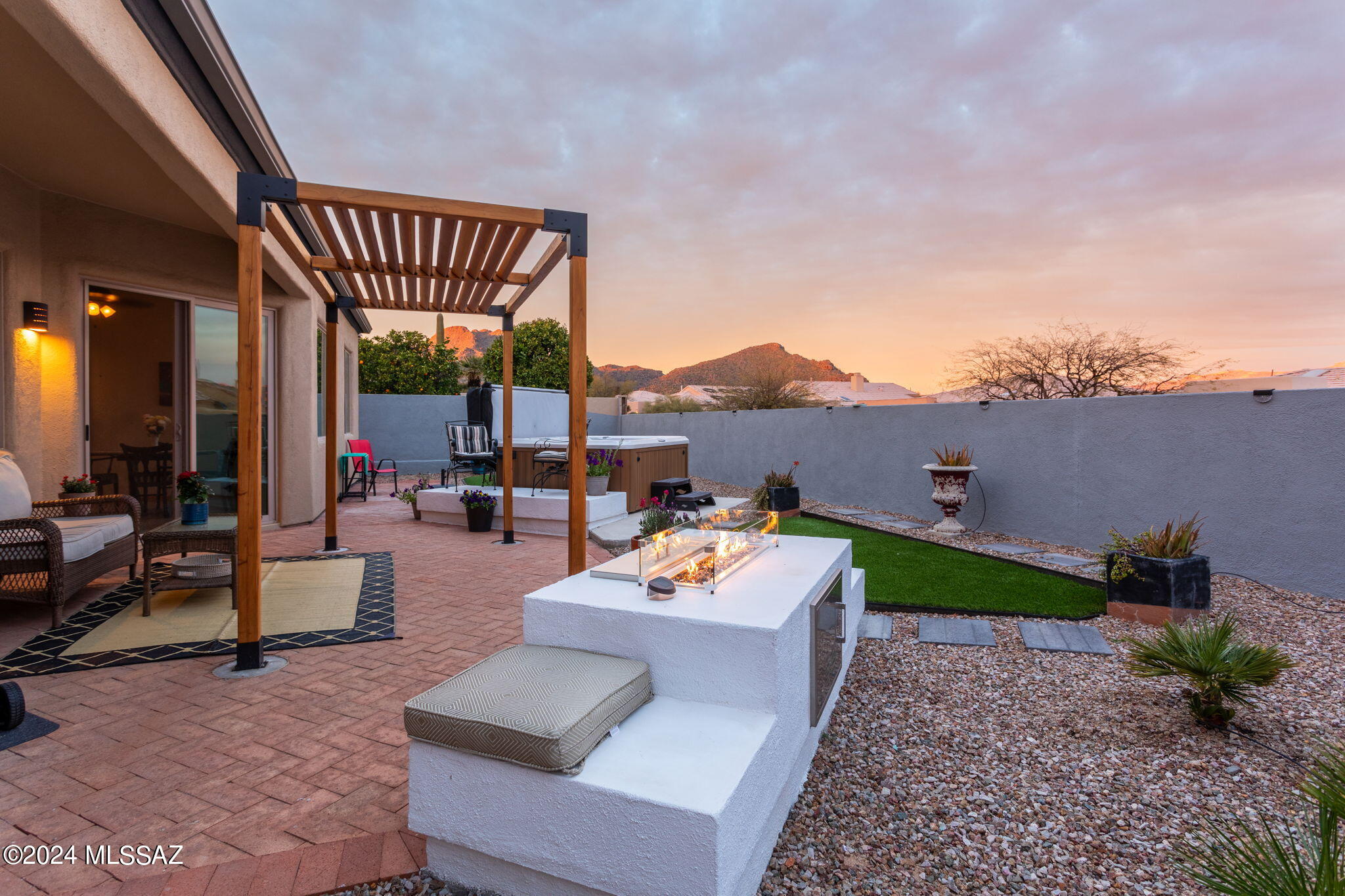 4784 W Pier Mountain Place