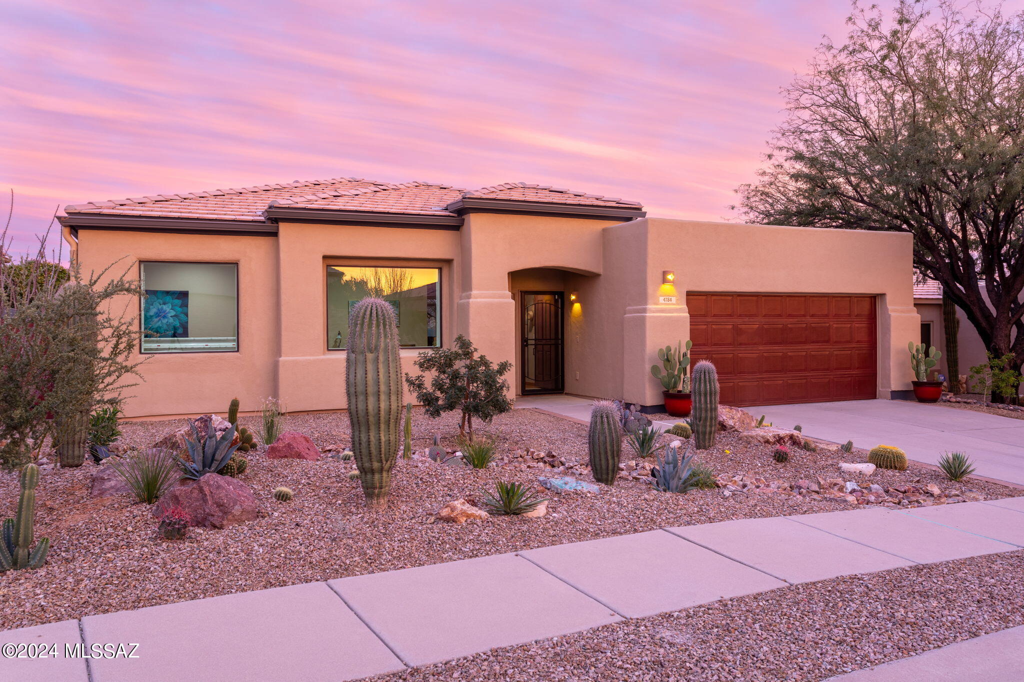 4784 W Pier Mountain Place