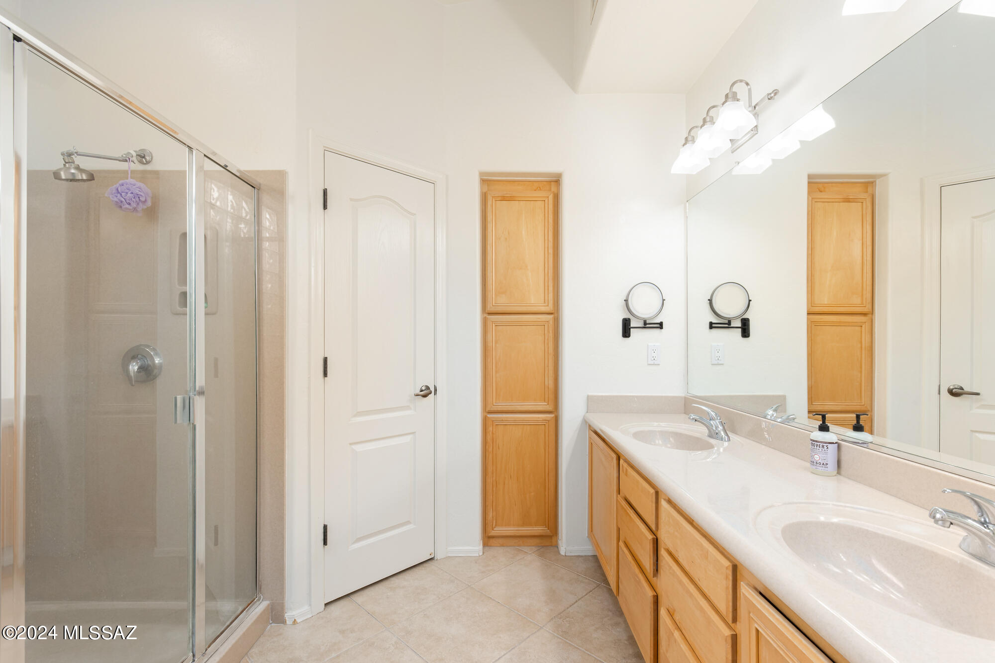 5315 N Fairway Heights Drive