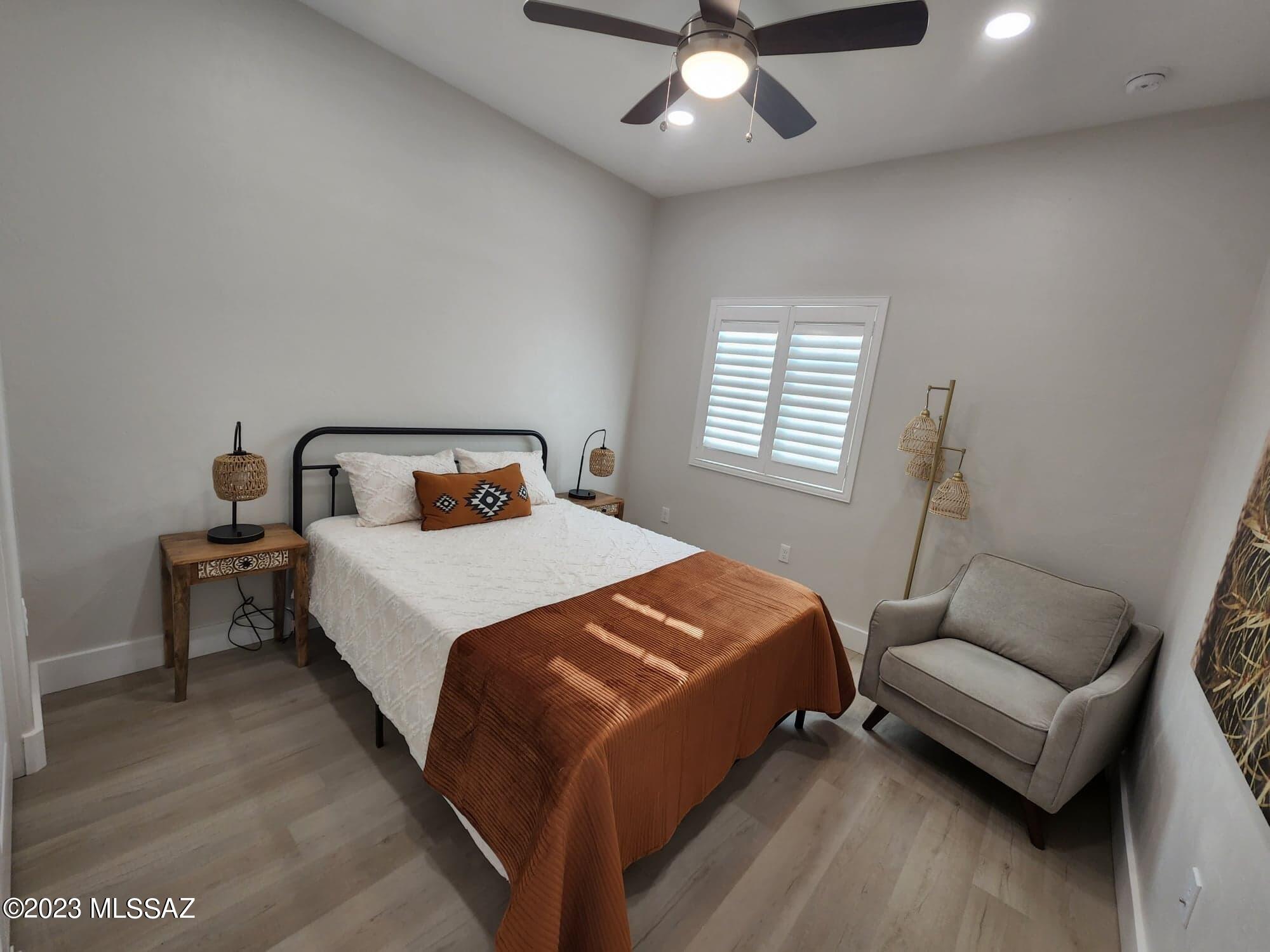 2032 E River Road Unit: 200