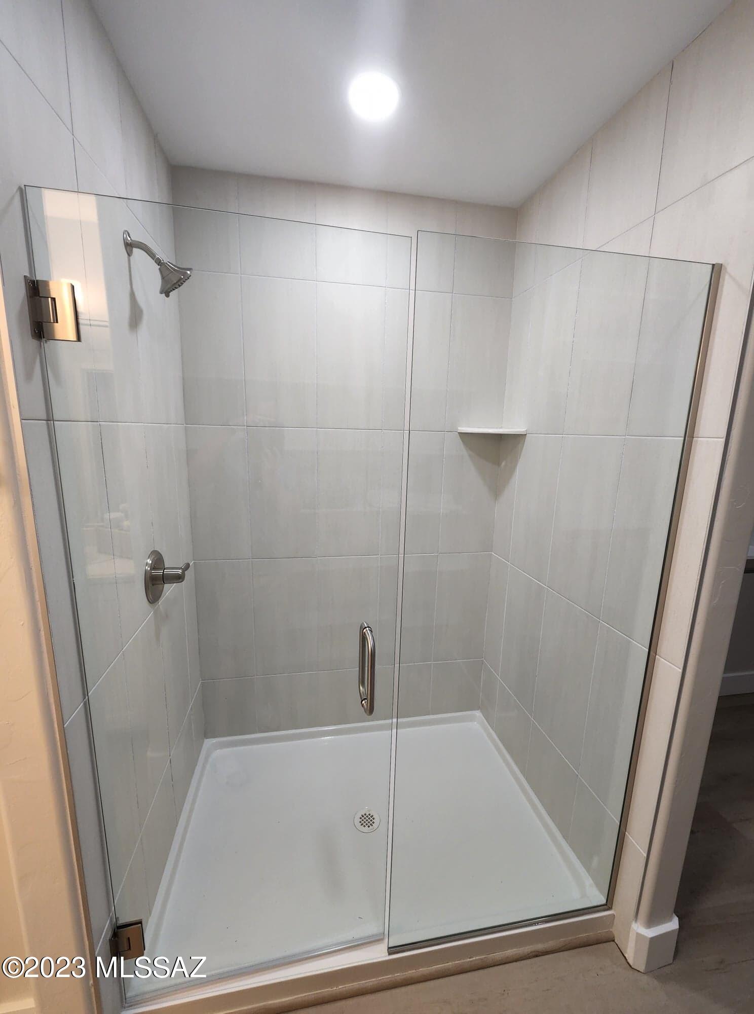 2032 E River Road Unit: 200