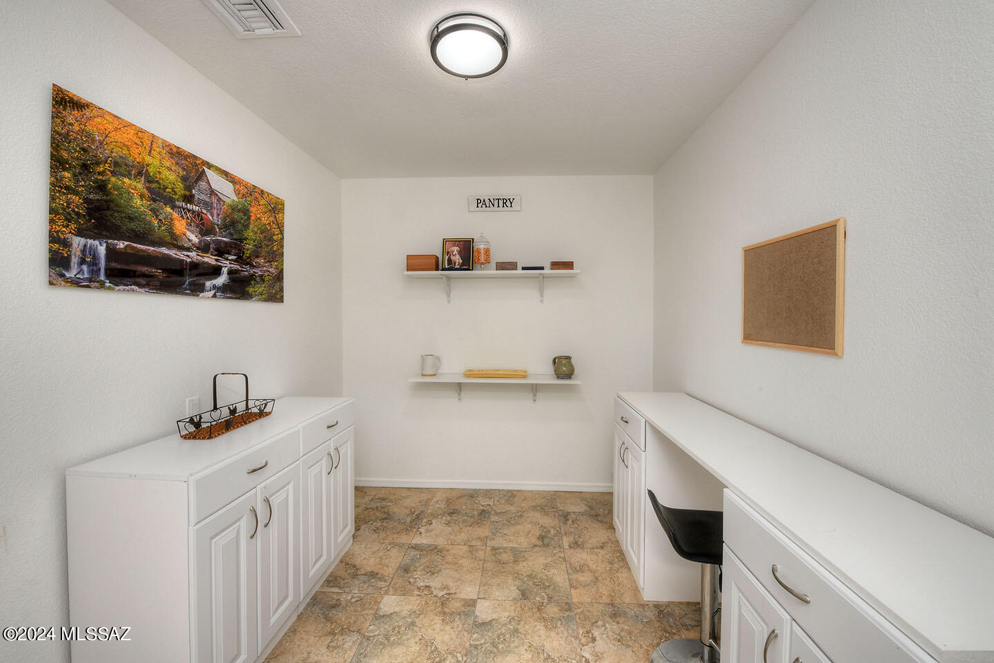 4662 S Desert Grove Court