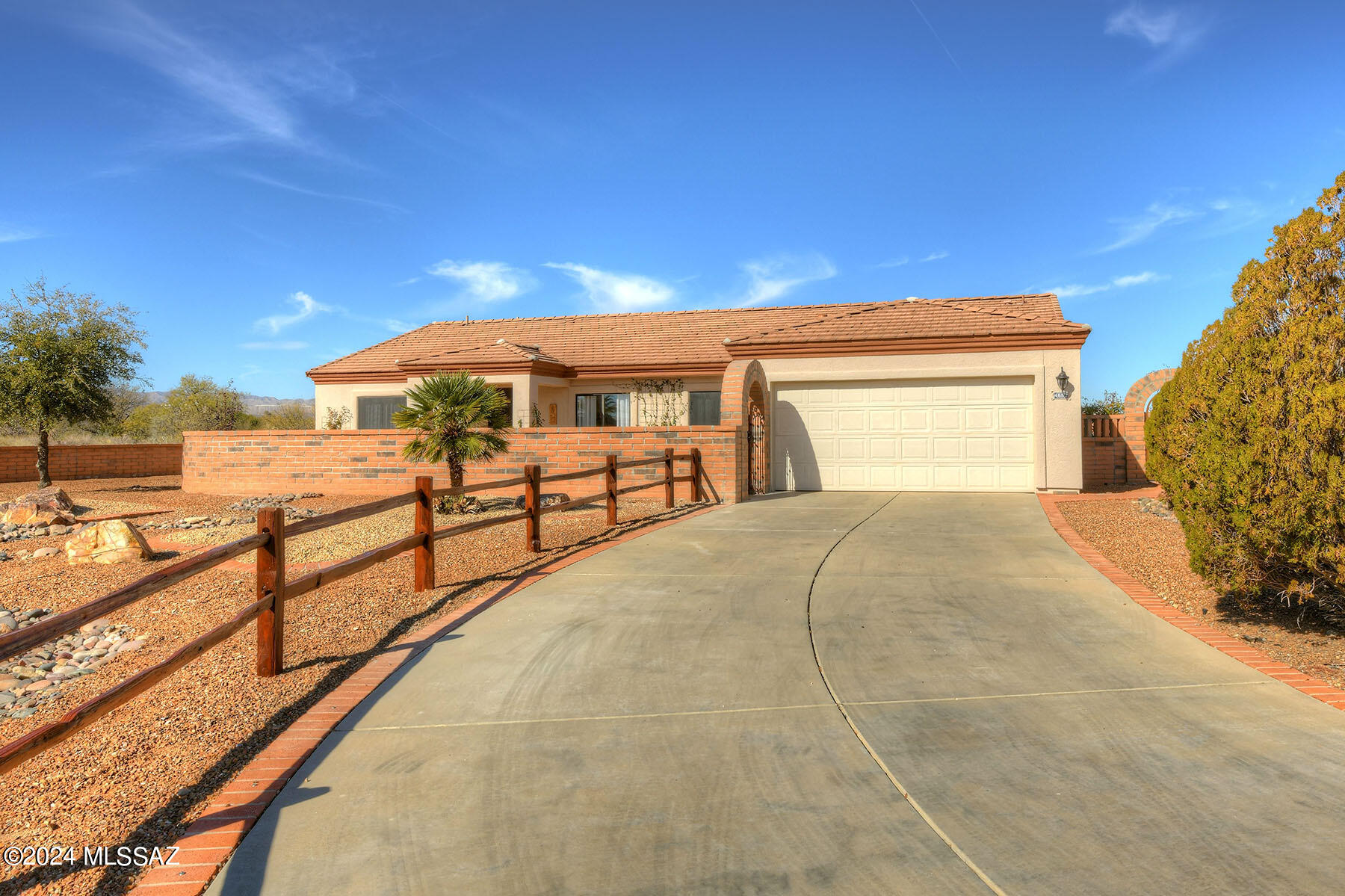 4662 S Desert Grove Court