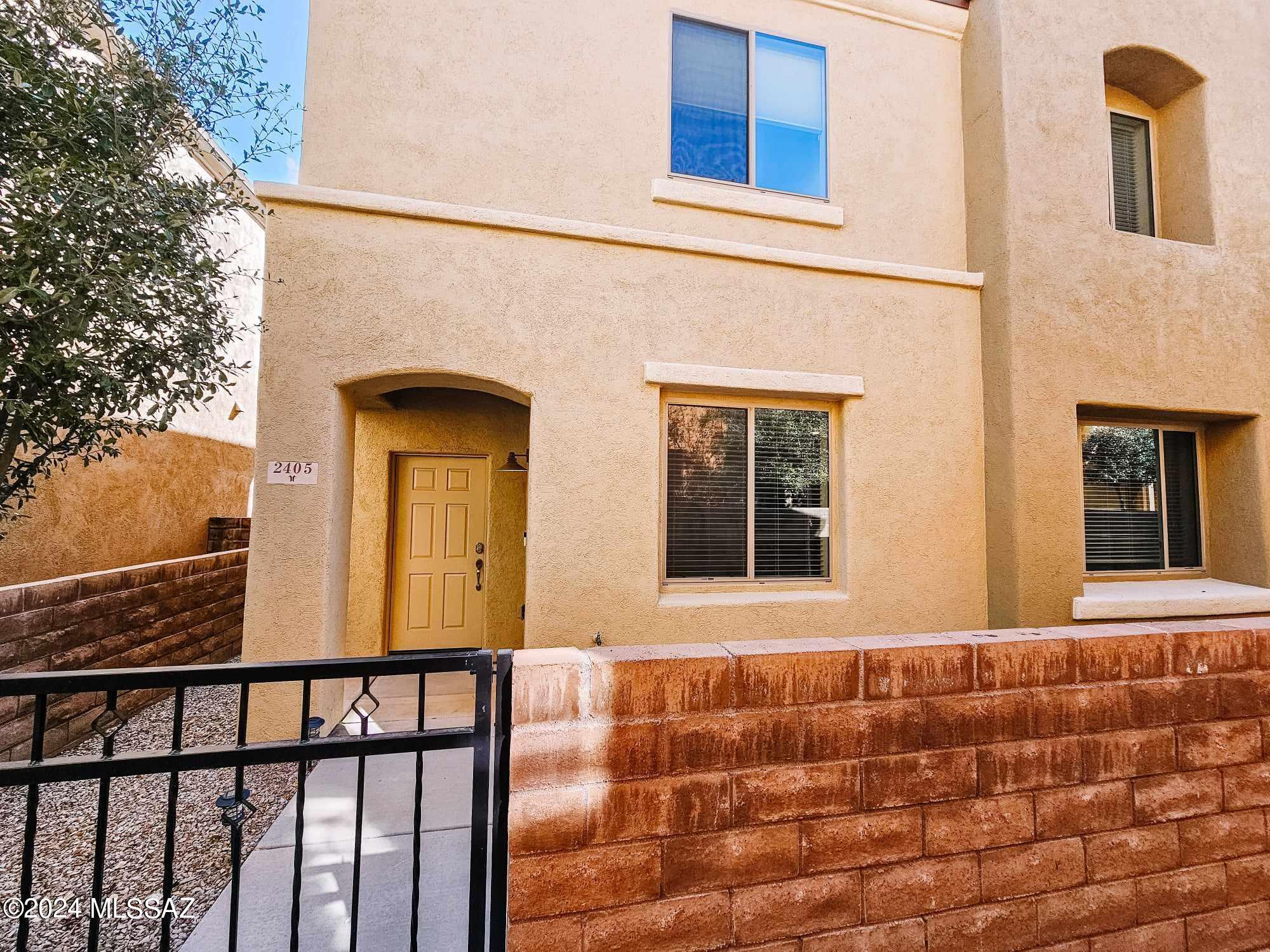 2405 E Autumn Flower Drive