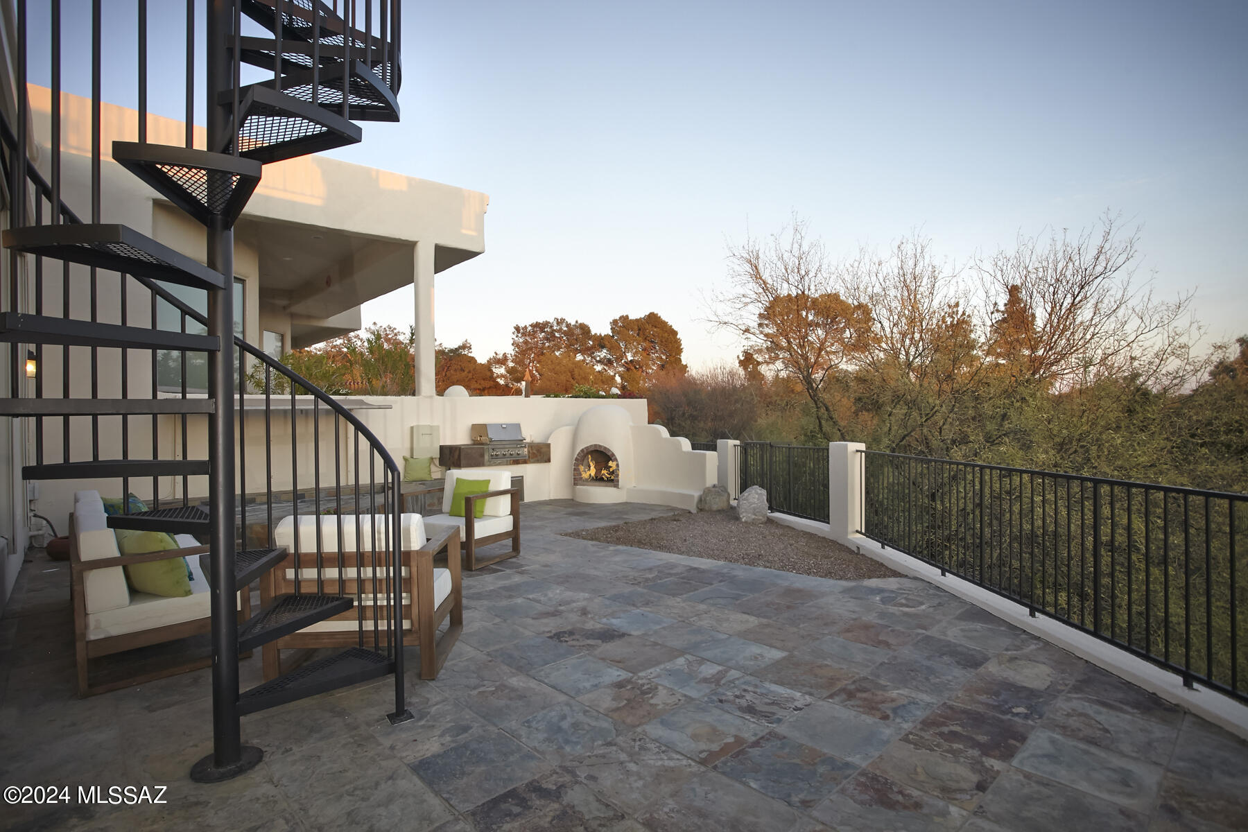 5140 E Calle Brillante