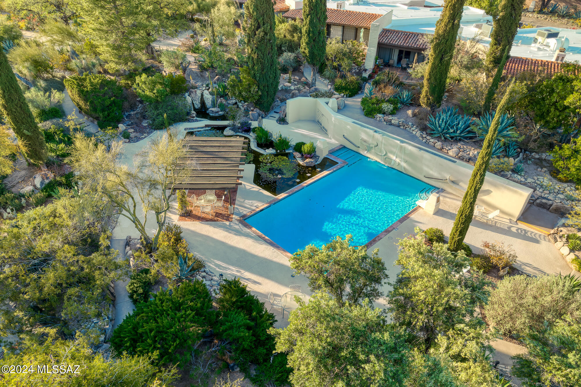 2600 E Skyline Drive 9