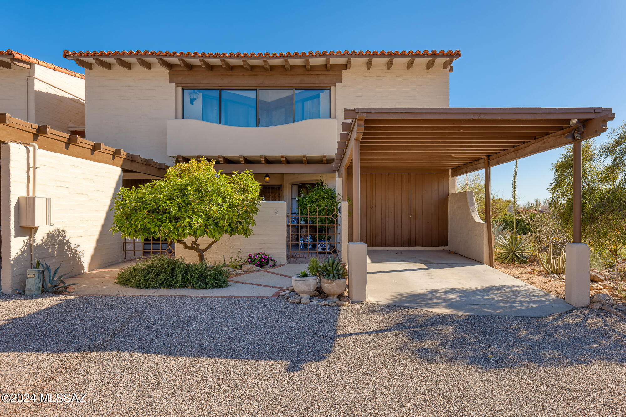 2600 E Skyline Drive 9