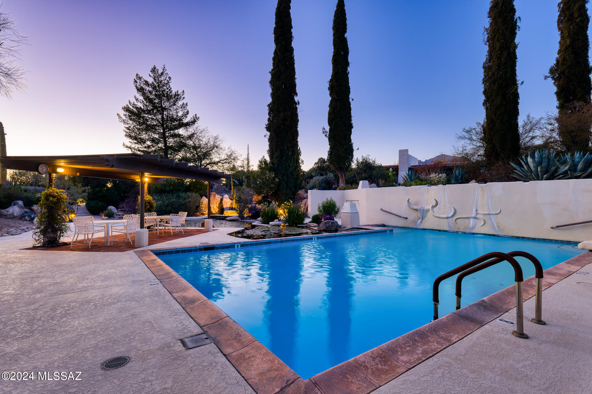2600 E Skyline Drive 9