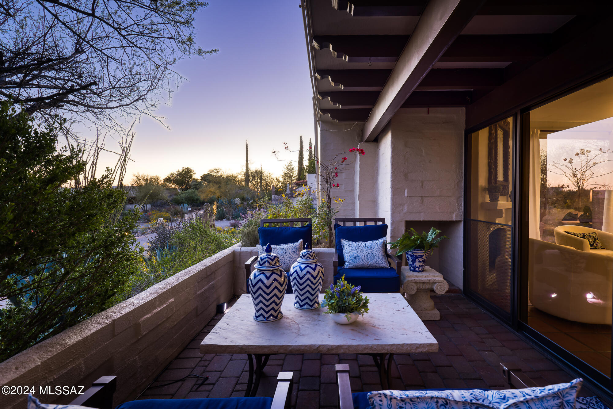 2600 E Skyline Drive 9
