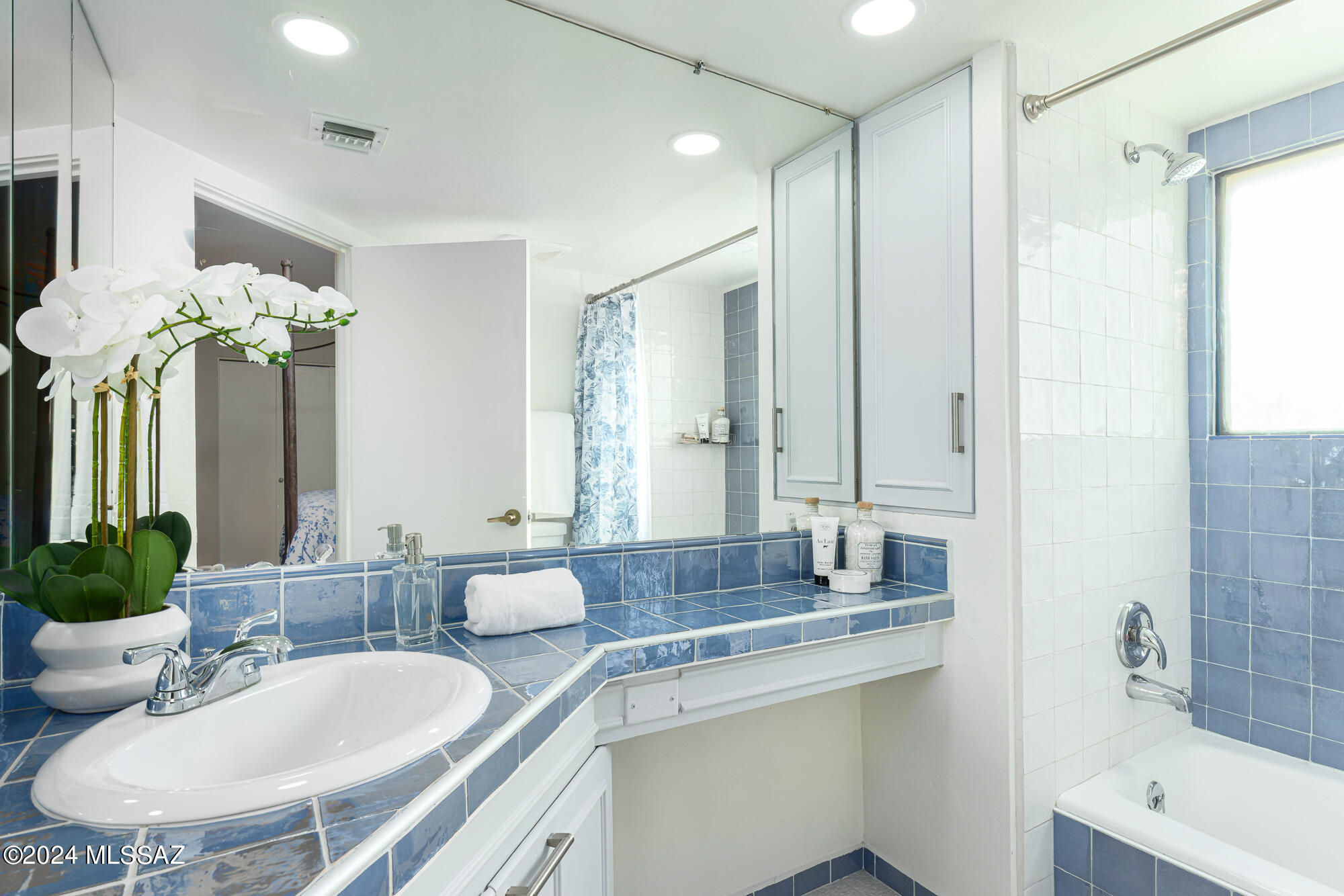 2600 E Skyline Drive 9