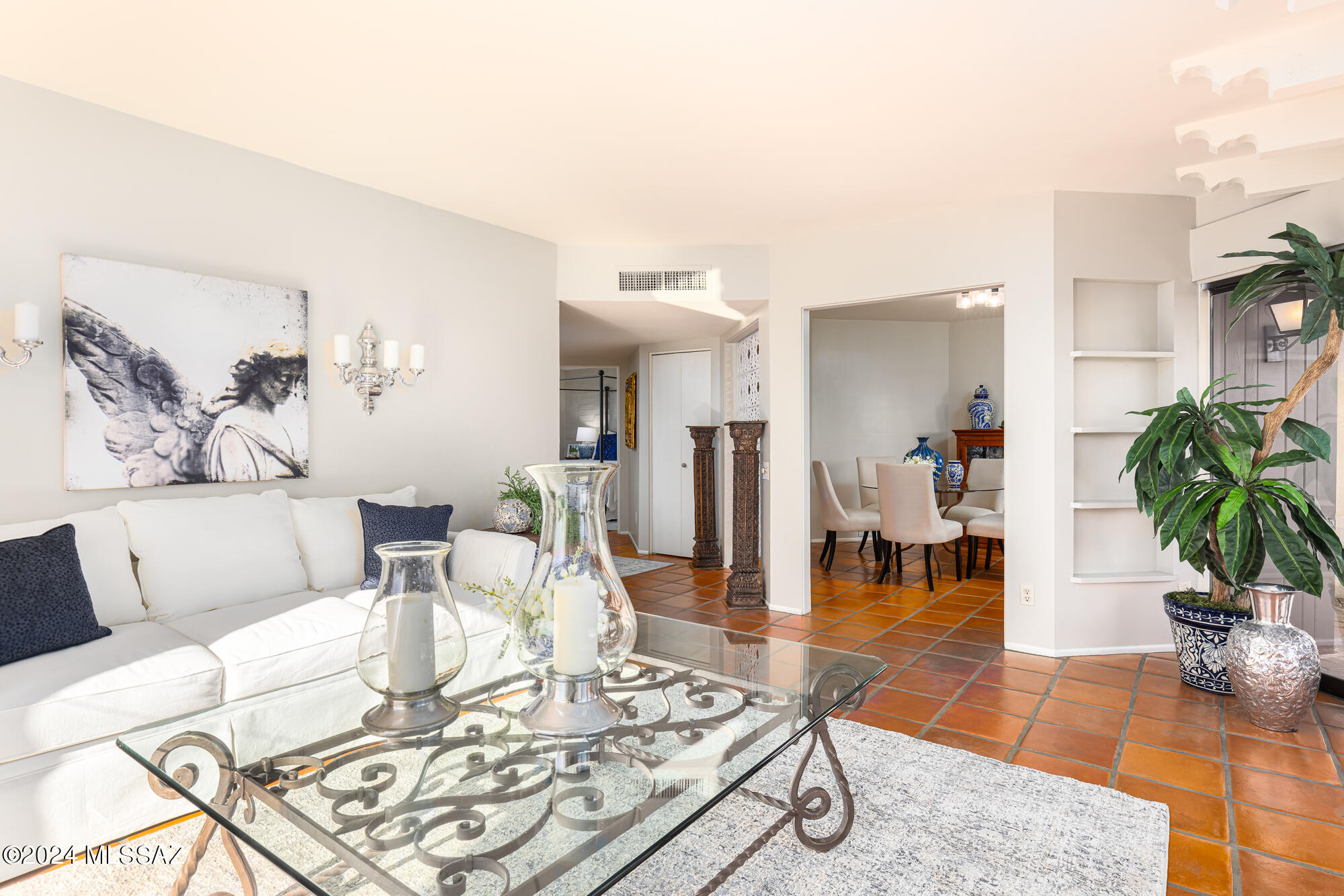 2600 E Skyline Drive 9