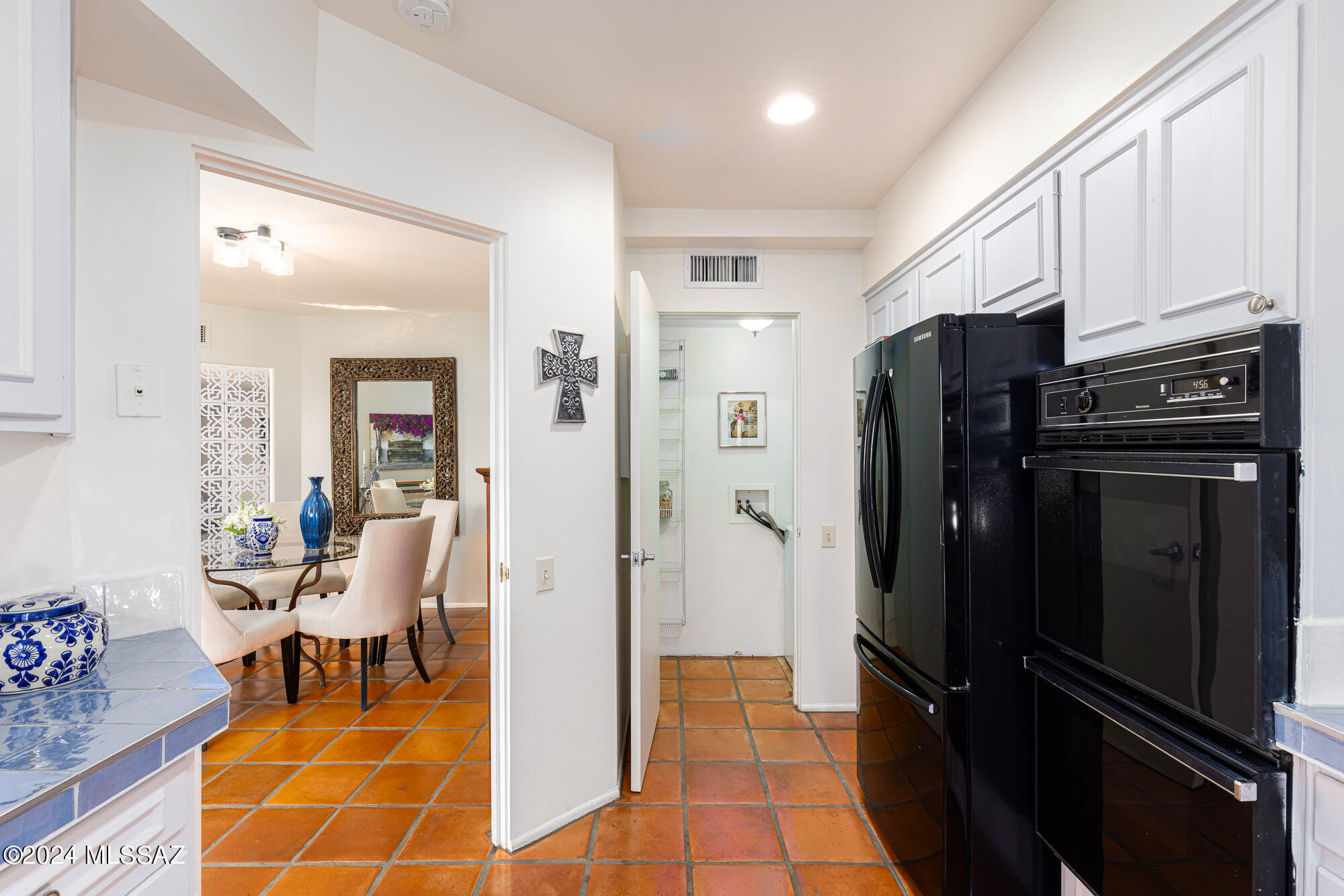 2600 E Skyline Drive 9