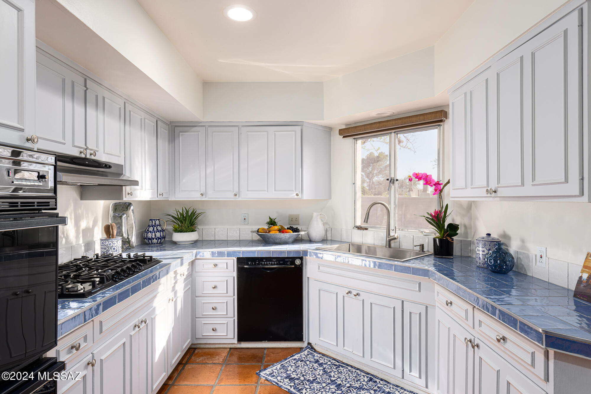2600 E Skyline Drive 9