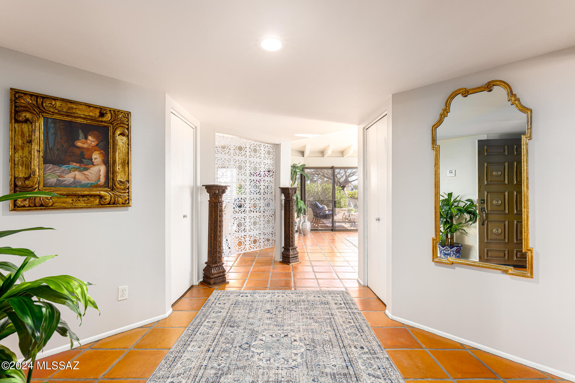 2600 E Skyline Drive 9