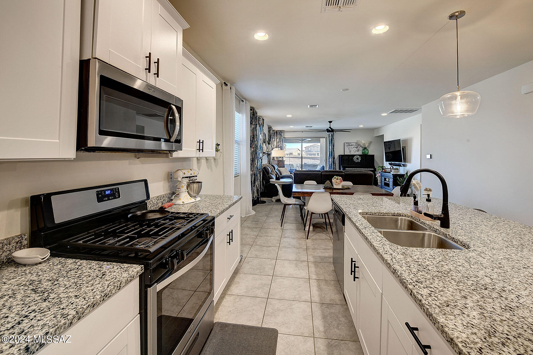 959 W Calle Nicoya