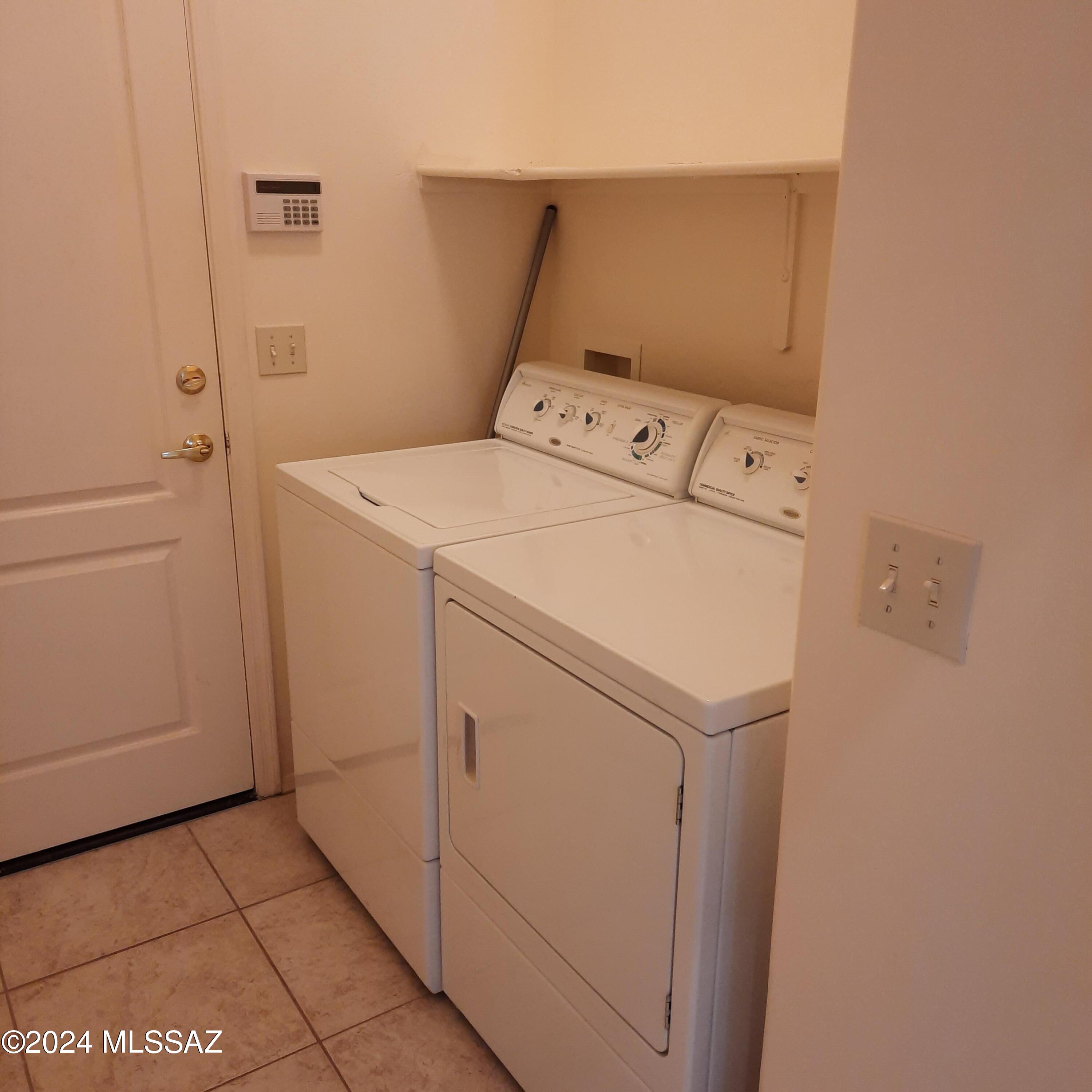 13057 N Pier Mountain Road