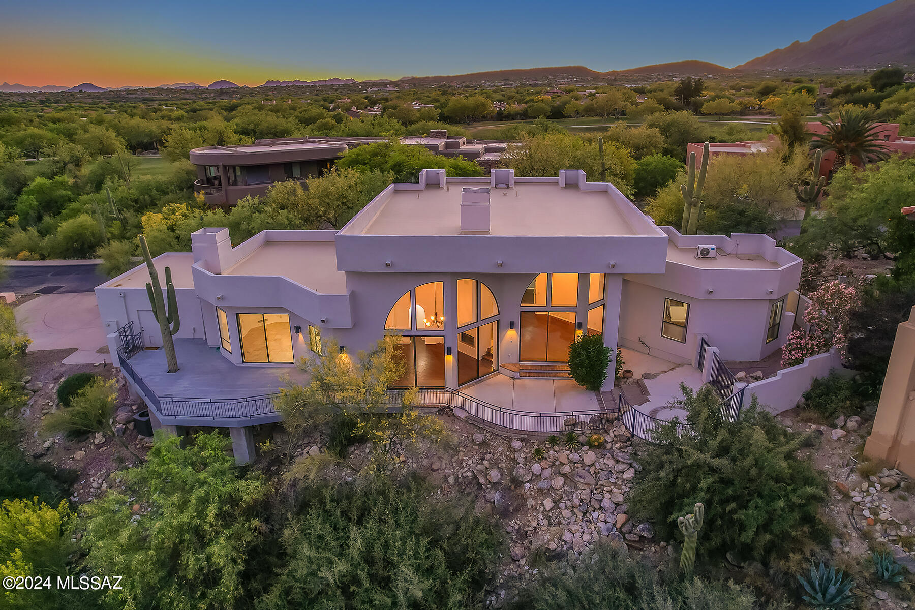 6212 N Desert Moon Loop