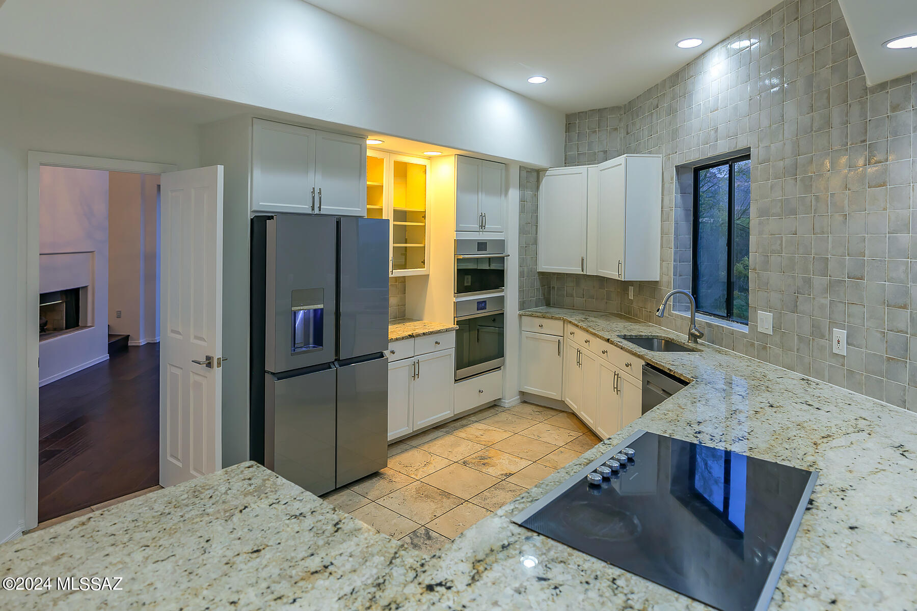 6212 N Desert Moon Loop