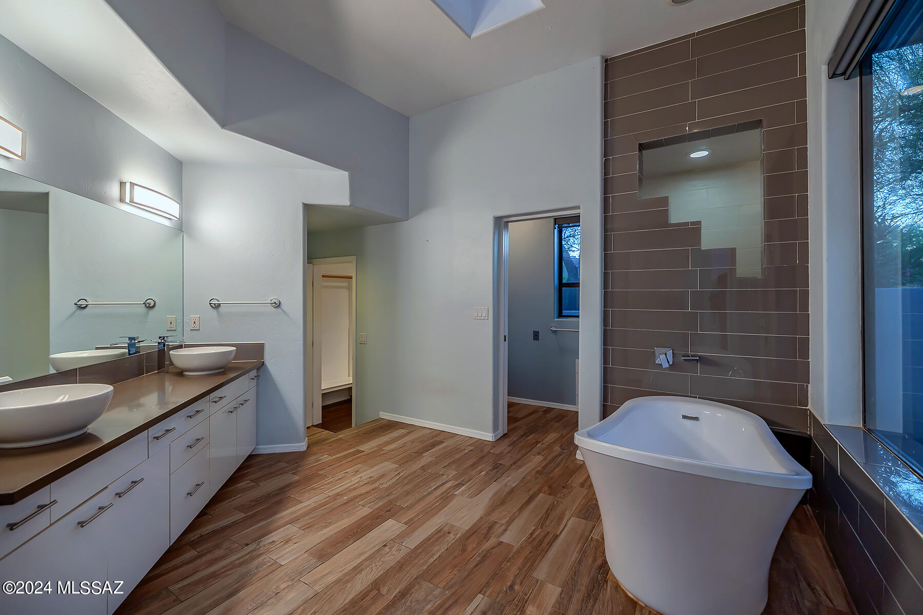 6212 N Desert Moon Loop