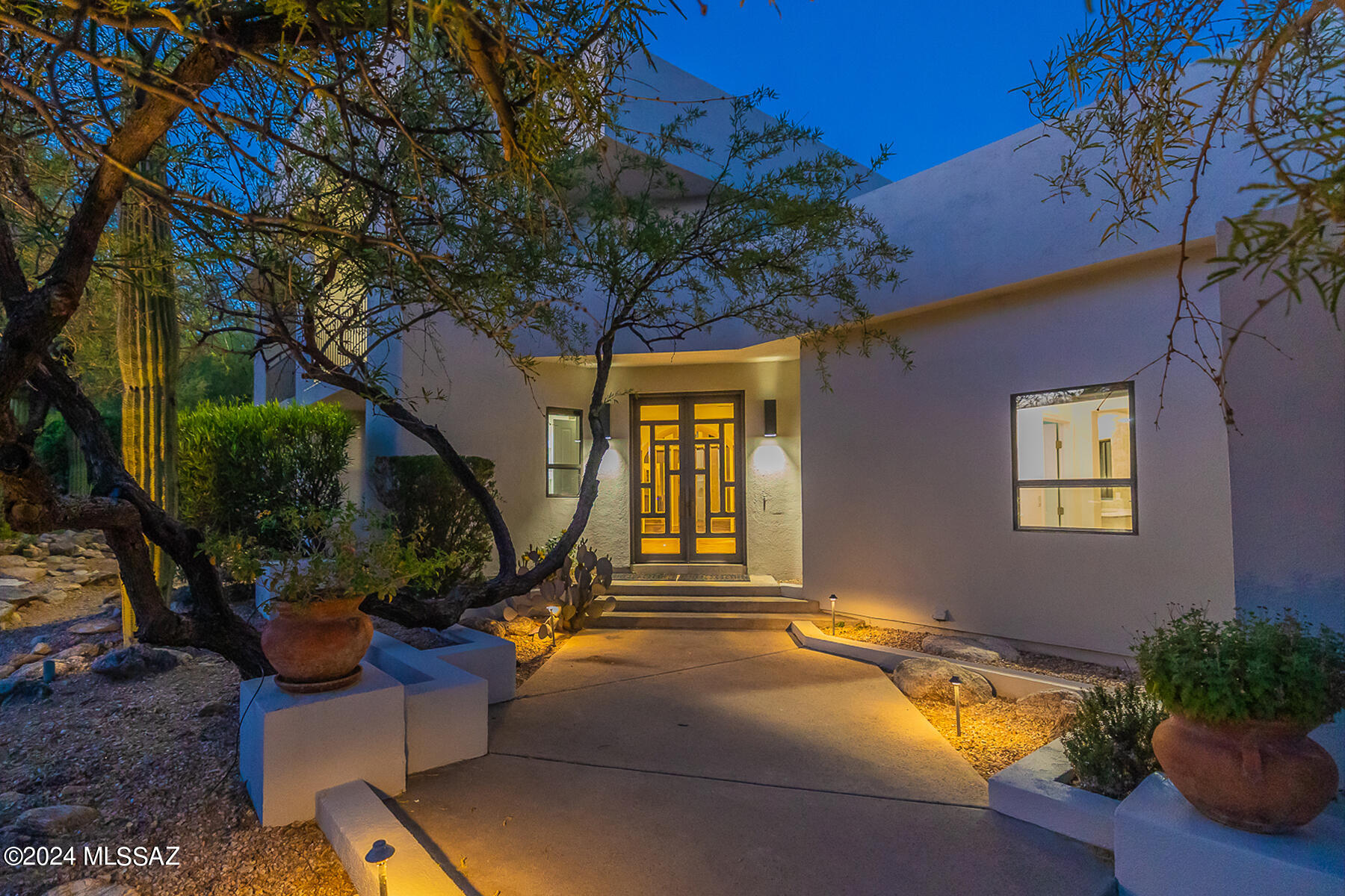 6212 N Desert Moon Loop