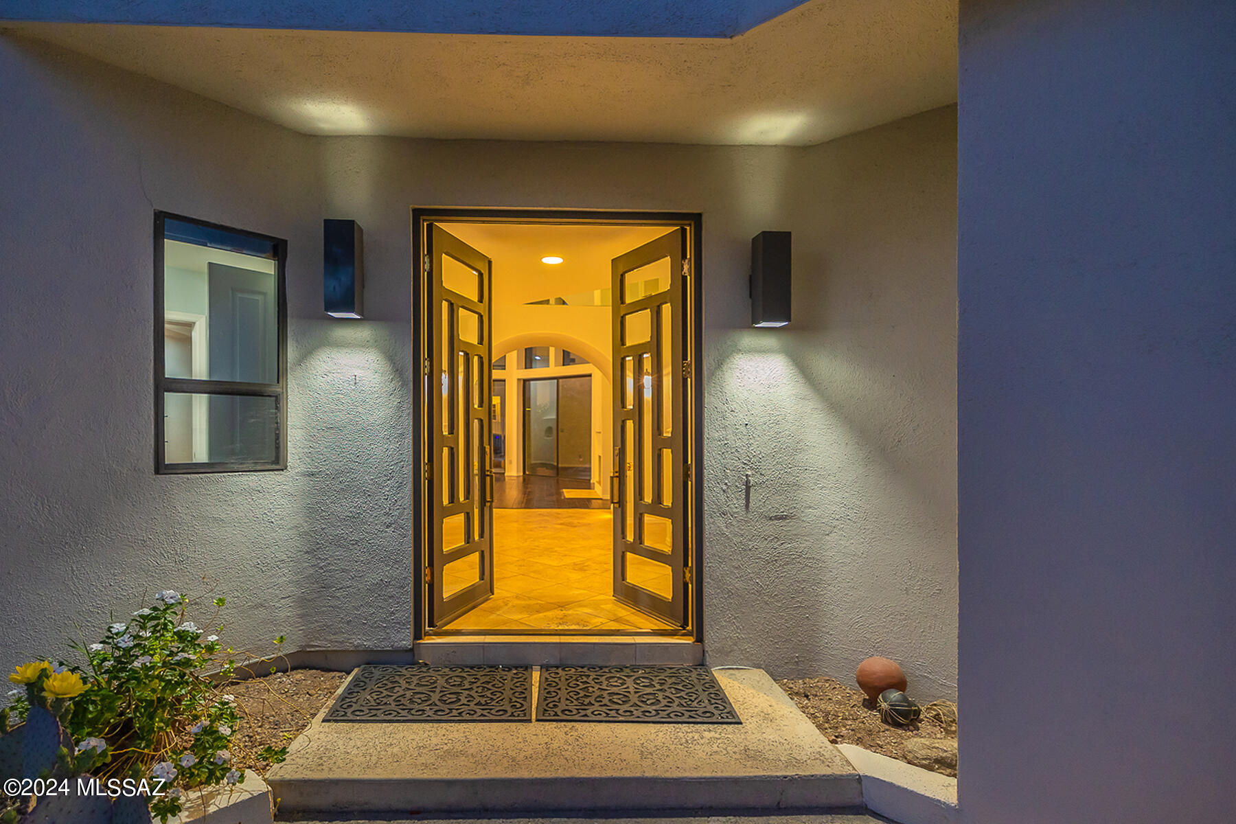 6212 N Desert Moon Loop