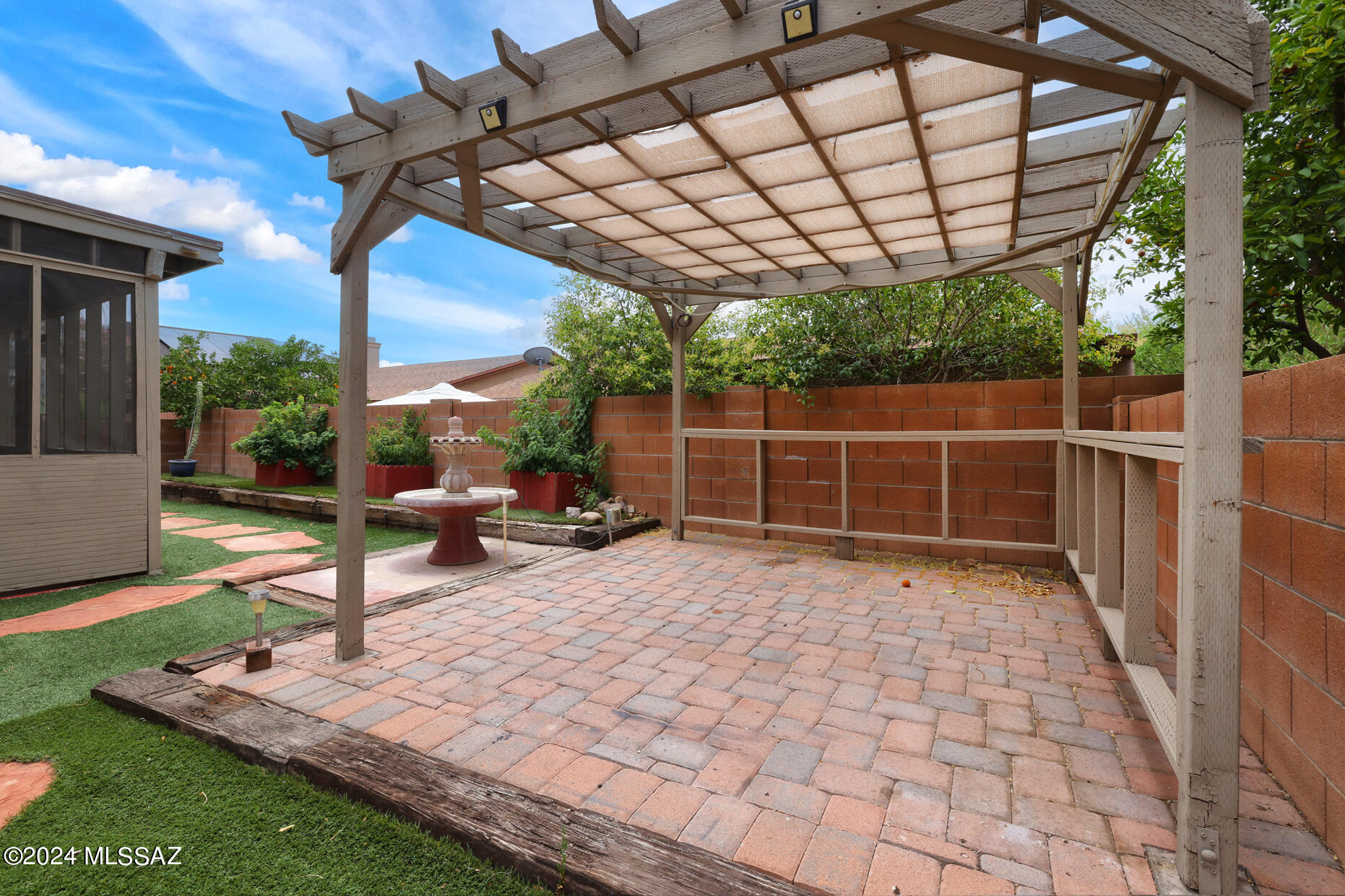 3057 W Country Meadow Drive