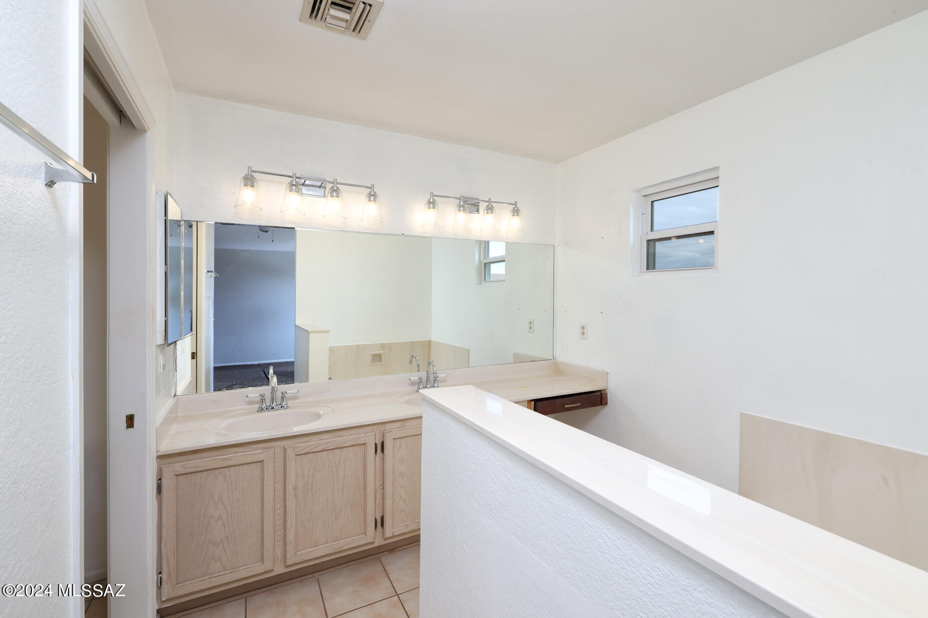 3057 W Country Meadow Drive
