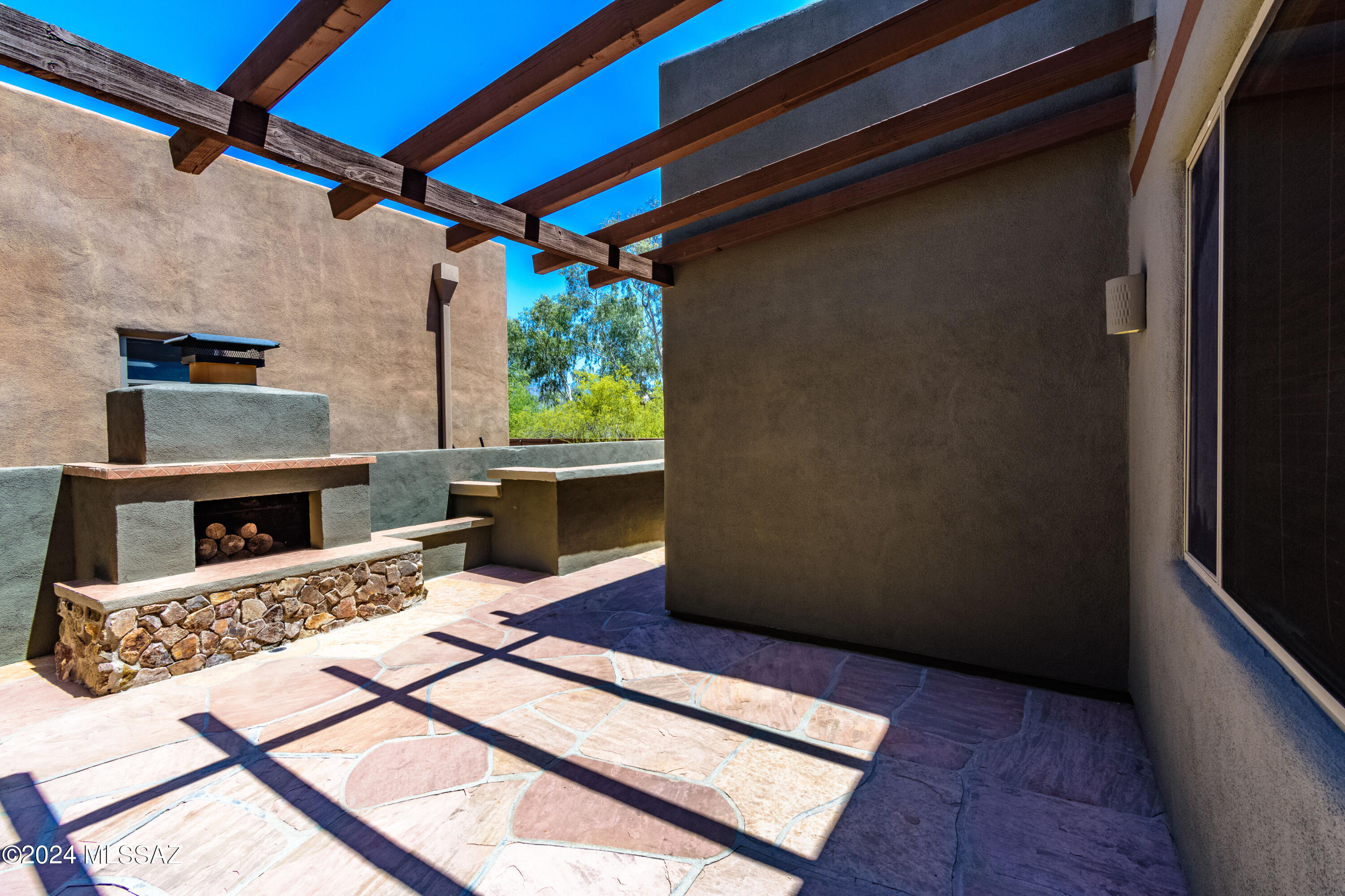 2632 N Sahuara Place