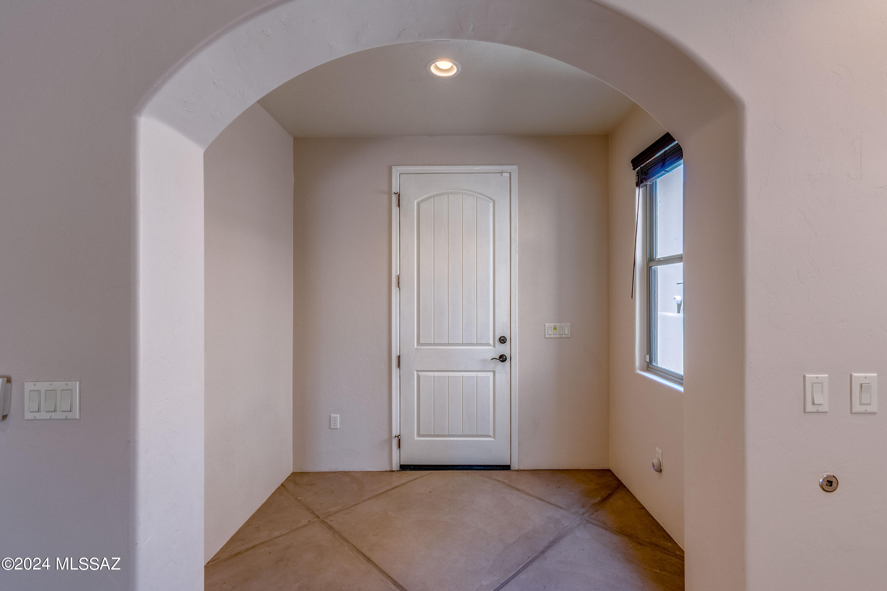 2632 N Sahuara Place