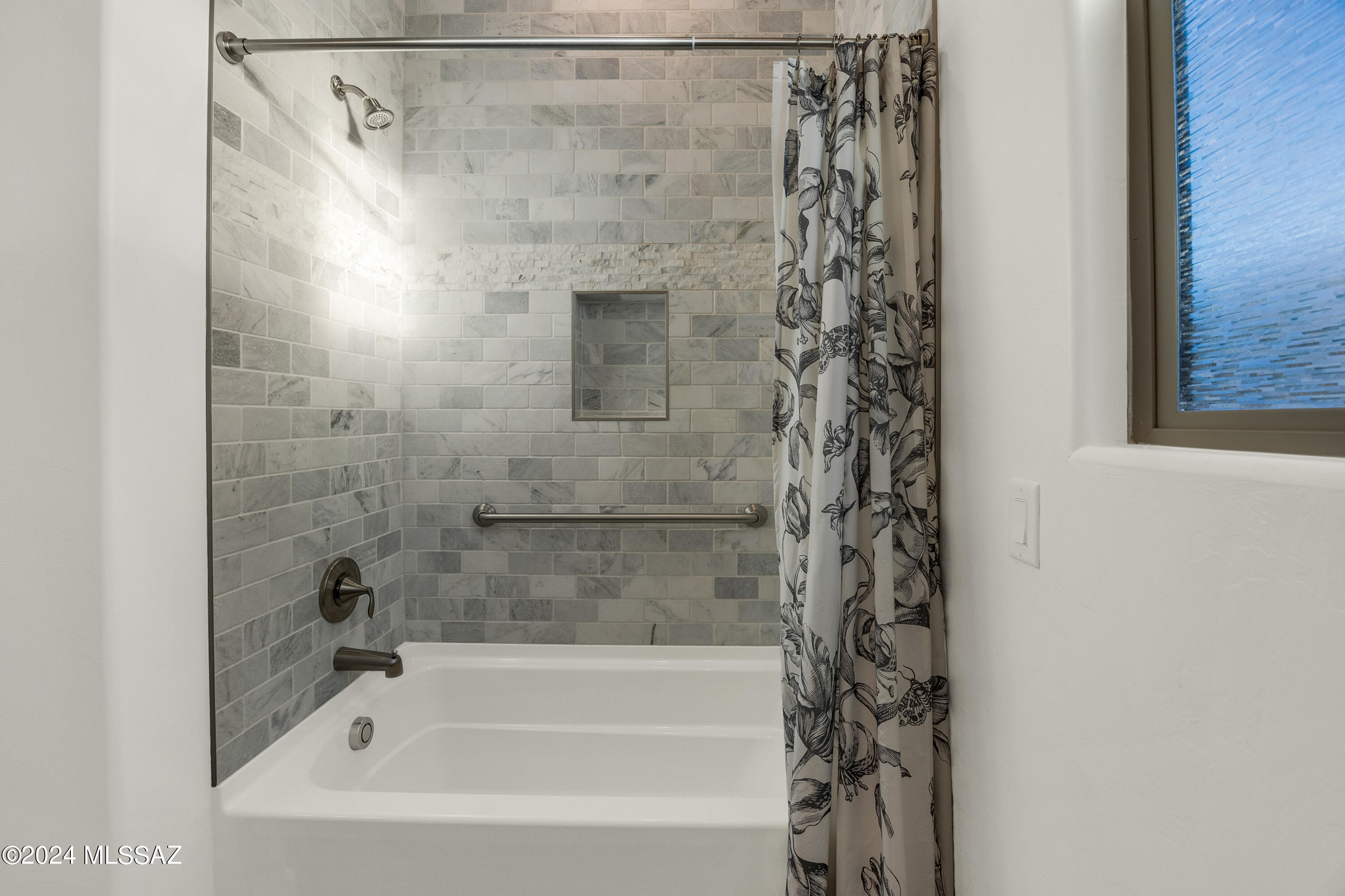 13507 N Mariposa Lily Drive